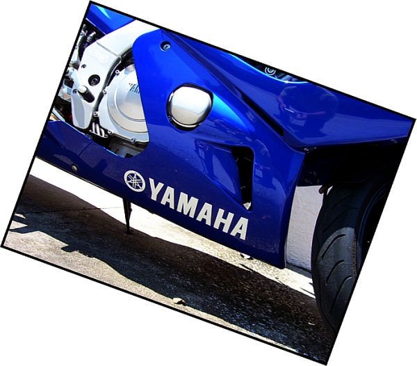 White Yamaha Decal Vinyl Graphic R1 R6 R3 R7 MT07 MT09 MT10 FZ07 FZ09 T7 XSR FJR