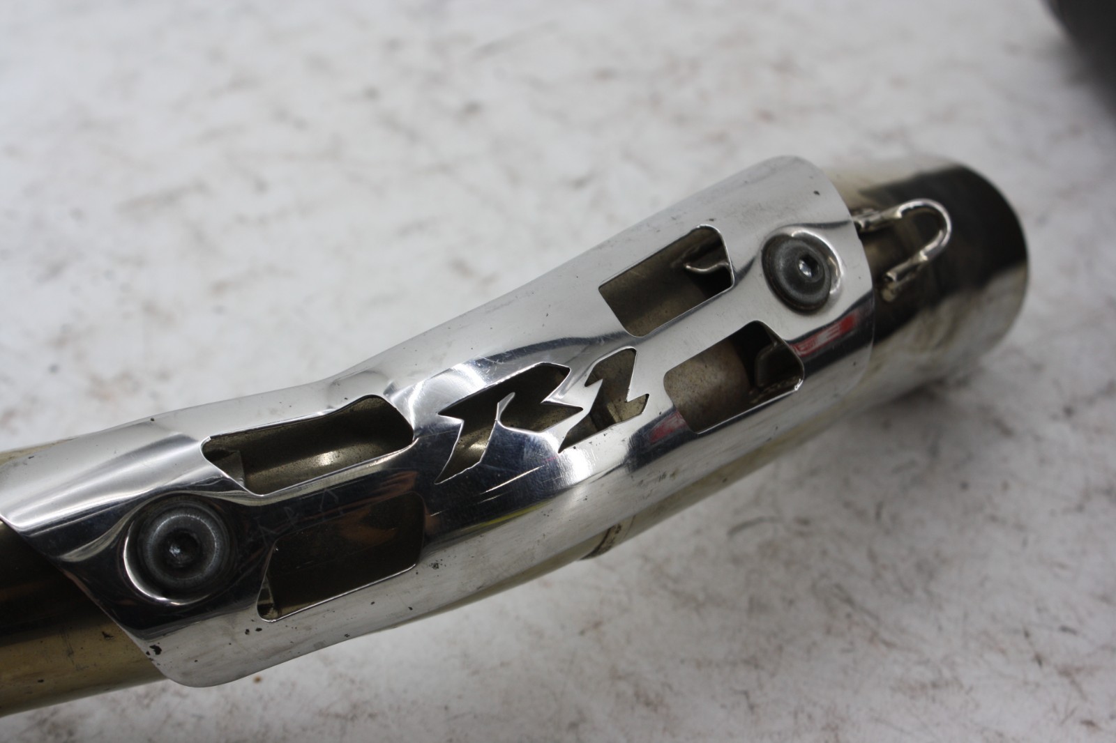 YOSHIMURA TRS CARBON FIBER EXHAUST LEFT SLIP-ON YAMAHA YZF R1 2004 2005 2006
