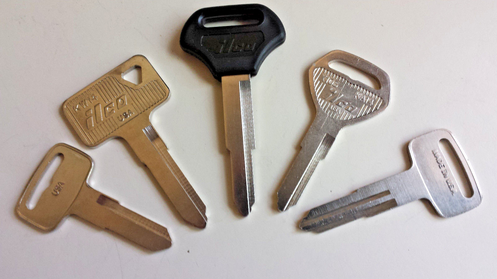 Kawasaki-Motorcycle-ATV-New-Replacement-Keys-Cut-by-Code-Number-Guaranteed work