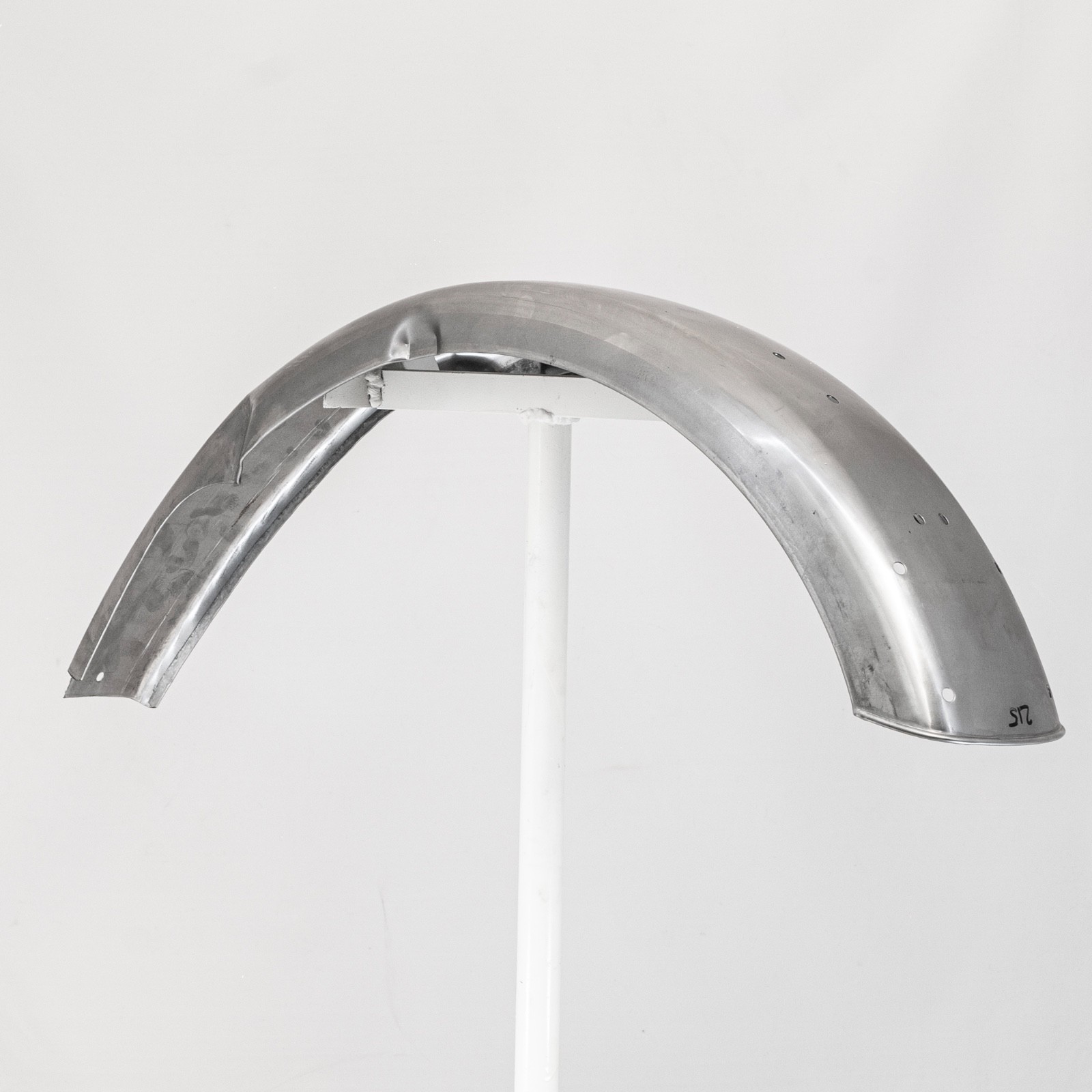 TRIUMPH T150 REAR SHORT 71-72 MILD STEEL DRILLED MUDGUARD MADE IN ENGLAND