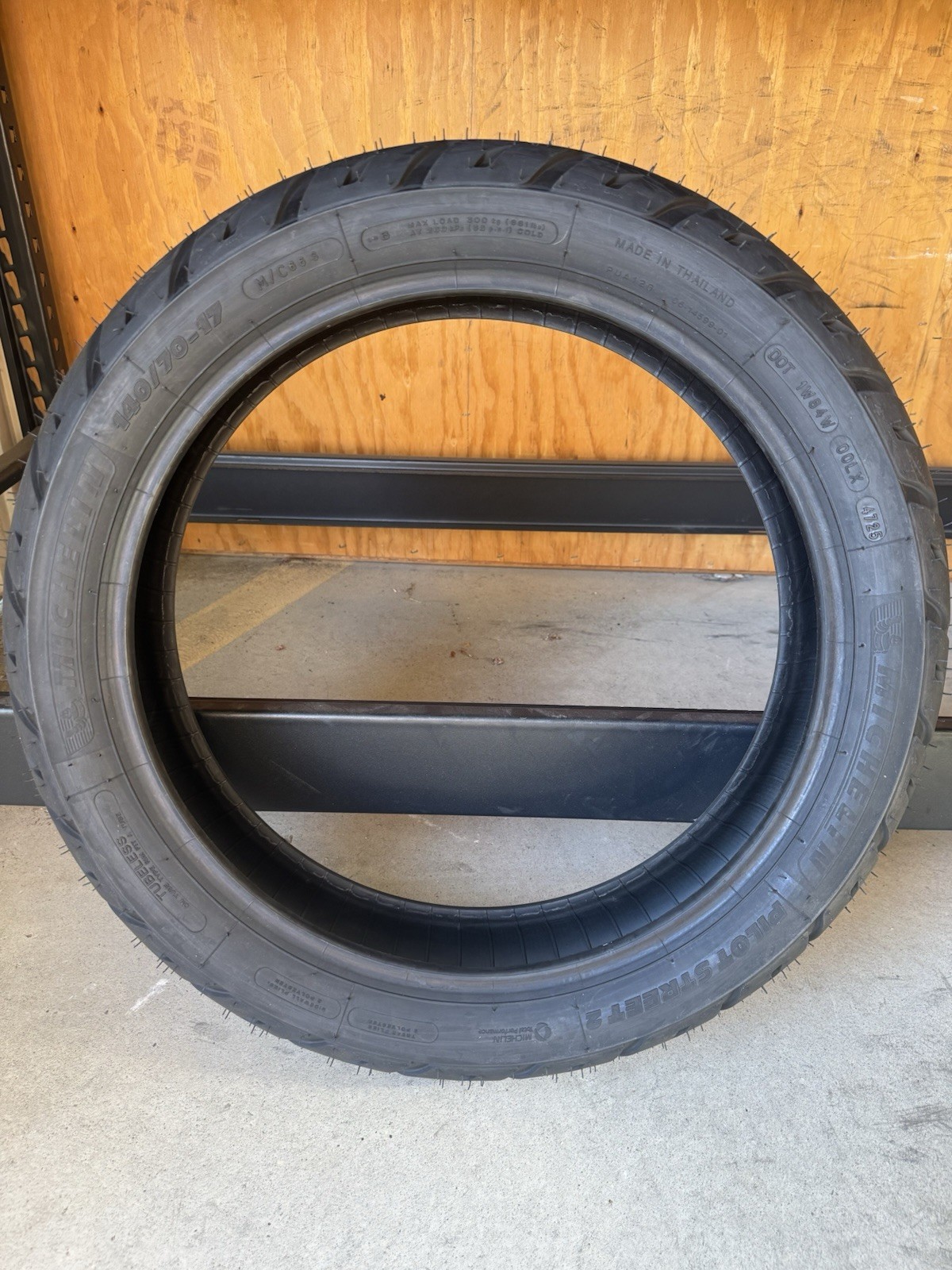 Michelin – 140/70-17 – Pilot Street 2 Rear Motorcycle Tire