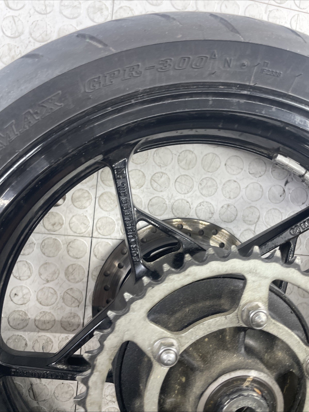 2024 24 23-26 Kawasaki Ninja EX400 Zx4R Rear Back Wheel Rim Straight 17×4.00 OEM