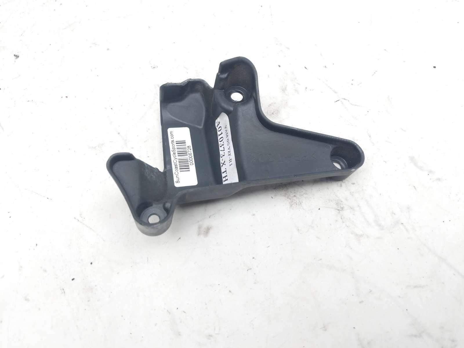 05 Yamaha YZF-R1 Right Inner Frame Side Cover Panel Trim Plastic PP-T30