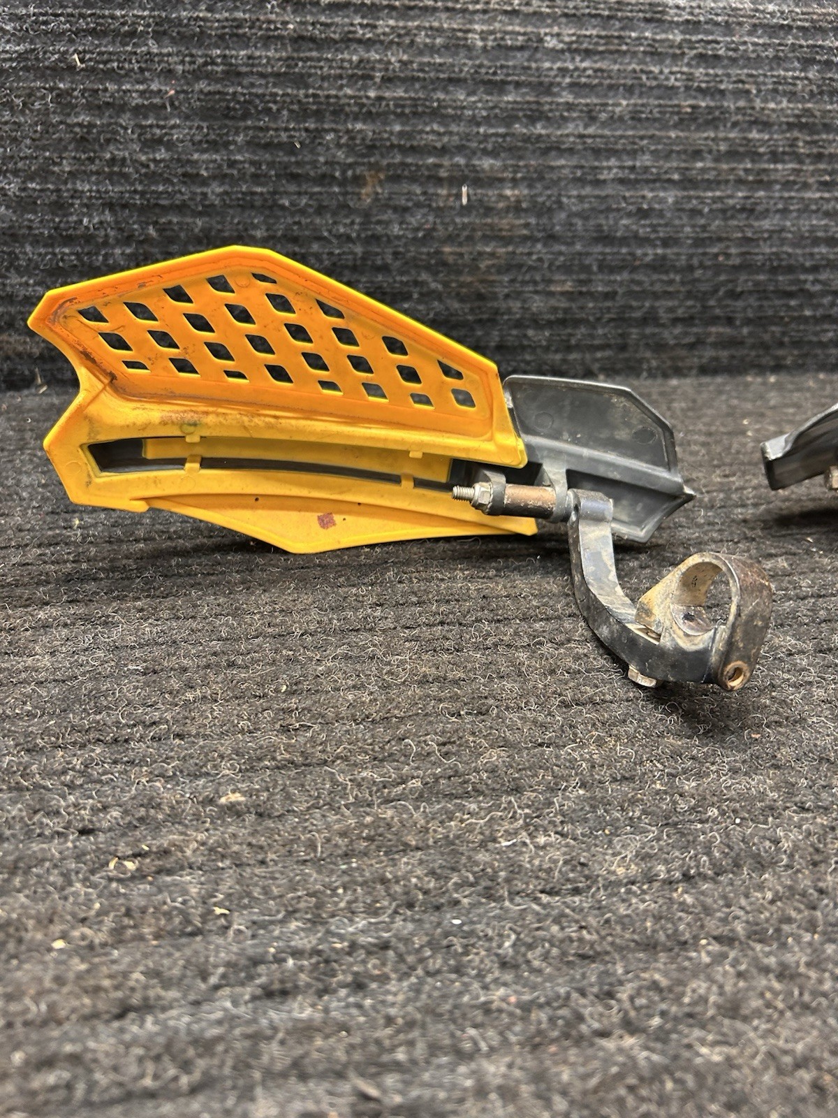 Powermadd Atv Handle Bar Hand Guards Black & Yellow Std Bar Fit 7/8 W Mounts