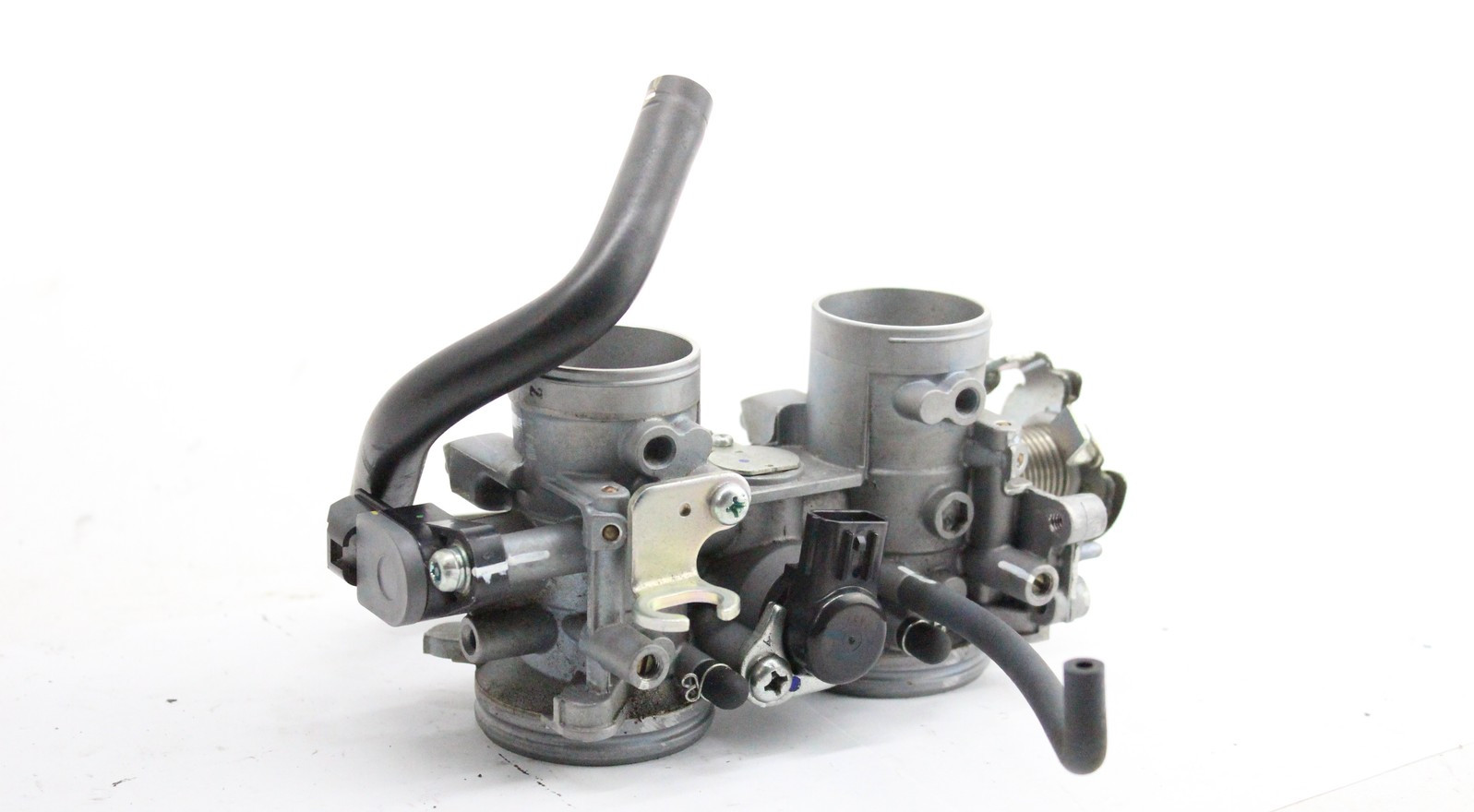 24-25 KAWASAKI NINJA EX500 MAIN FUEL INJECTORS / THROTTLE BODIES 16163-1267