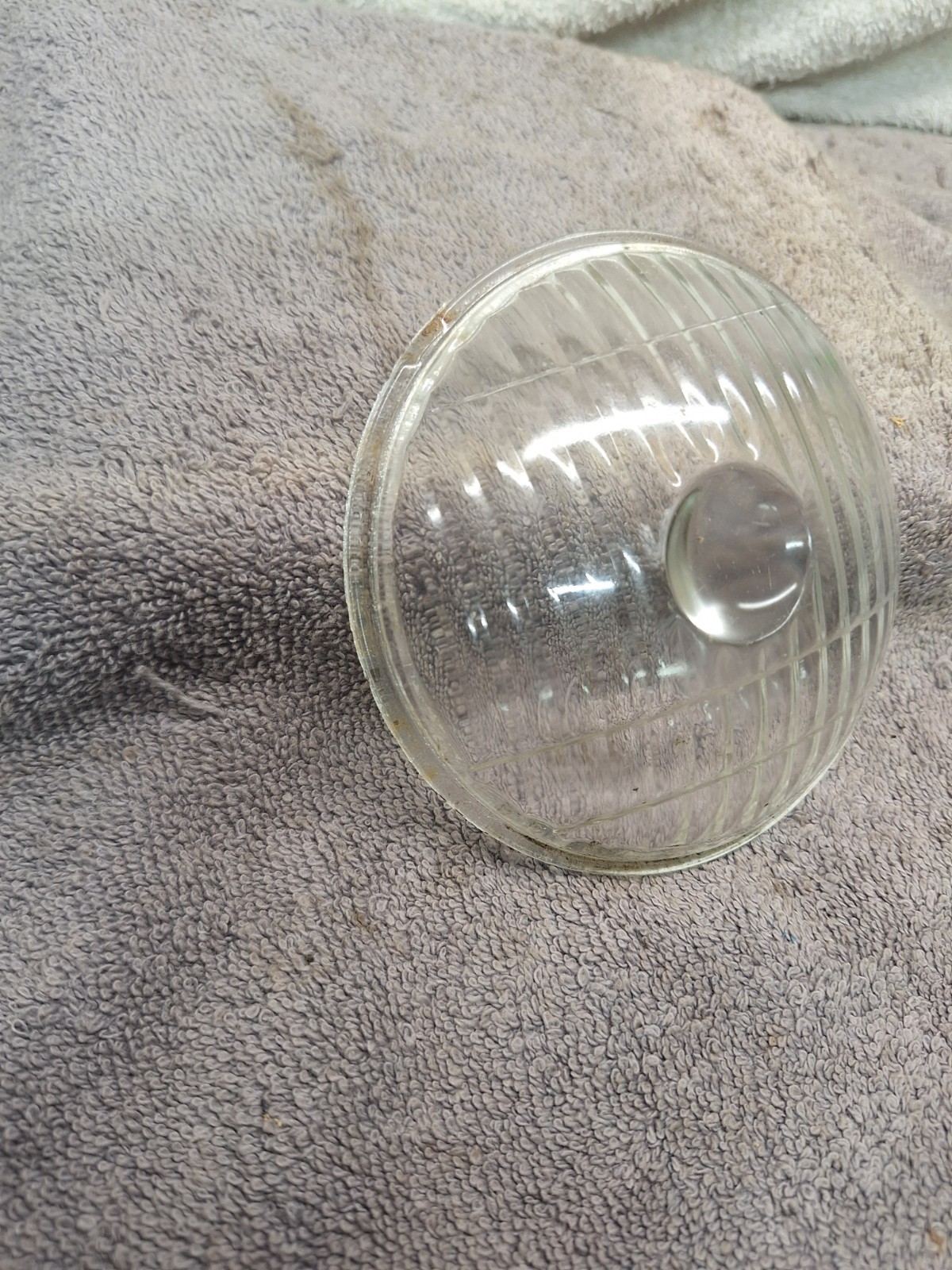 Vintage 4.5″ Glass Convex Lens Headlight Fog Lamp For Harley-Davidson Motorcycle