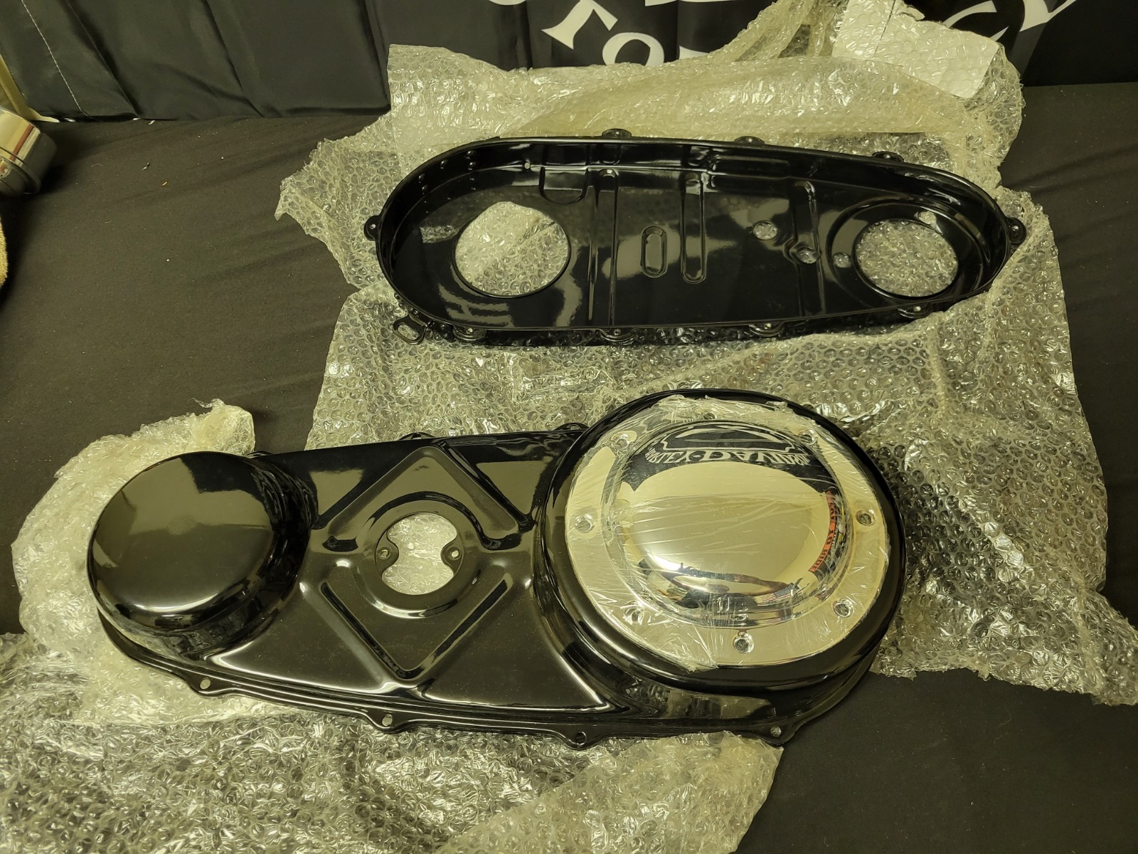 Harley-davidson Paughco Inner And Outer Black Primary With Chrome Derby Cover.