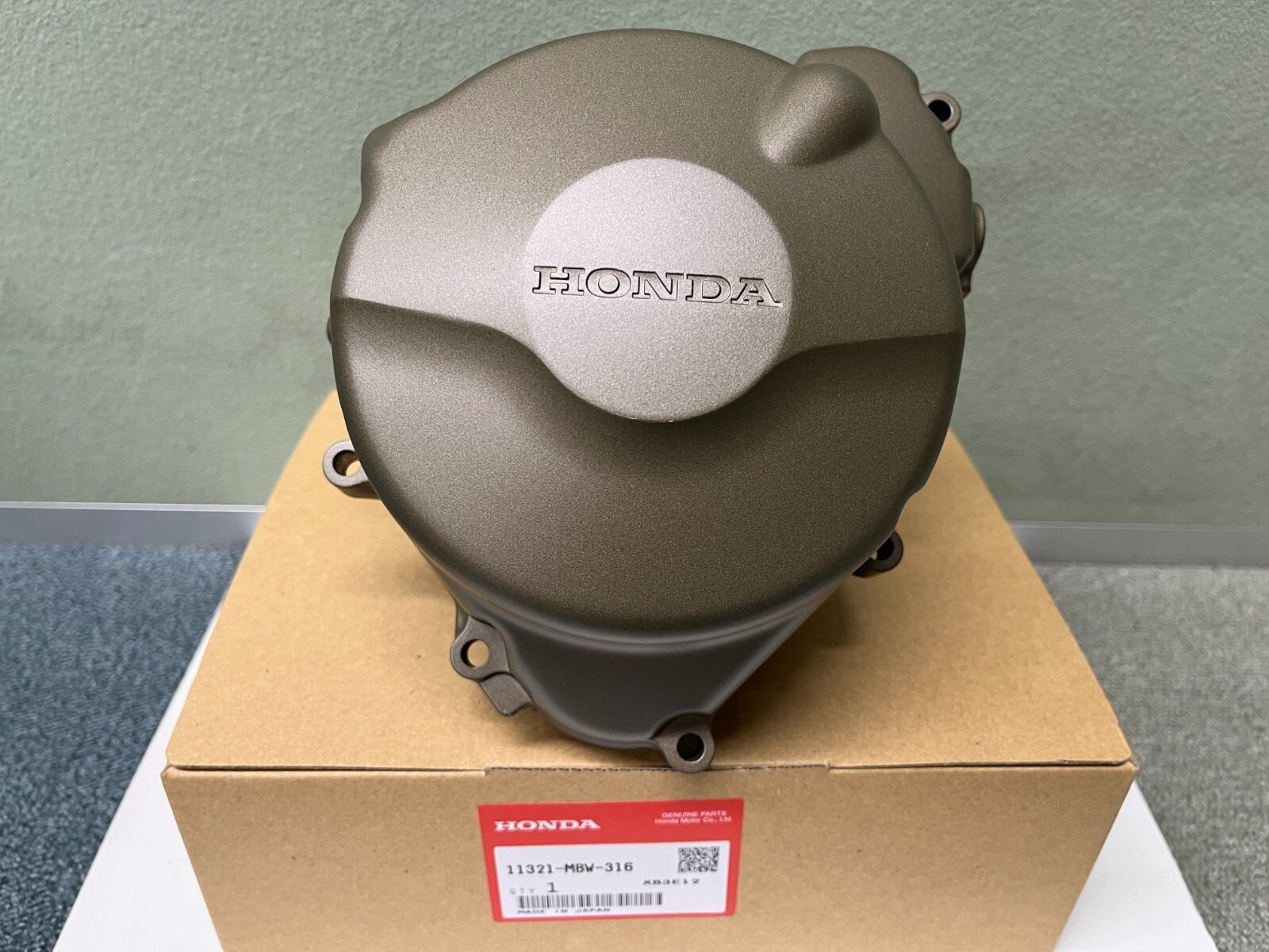 Honda CBR600F4 F4I Engine Stator Alternator Case Cover 11321-MBW-316 New