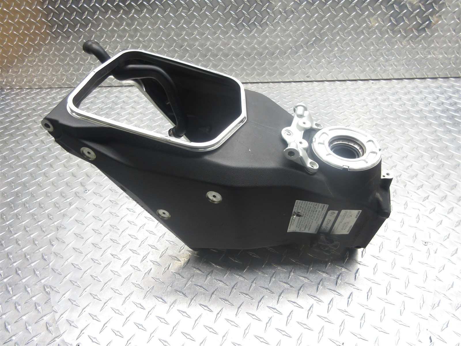 2015 13-15 Ducati 899 Panigale OEM Main Frame Chassis Straight BOS ACQ