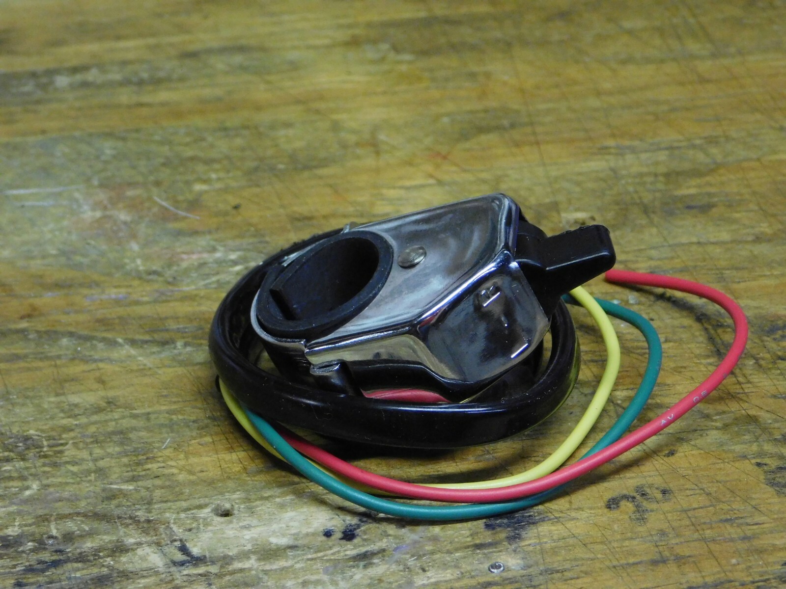 Motorcycle, ATV Turn Signal Switch. 1″ and 7/8″ b Bars.. Made in Japan