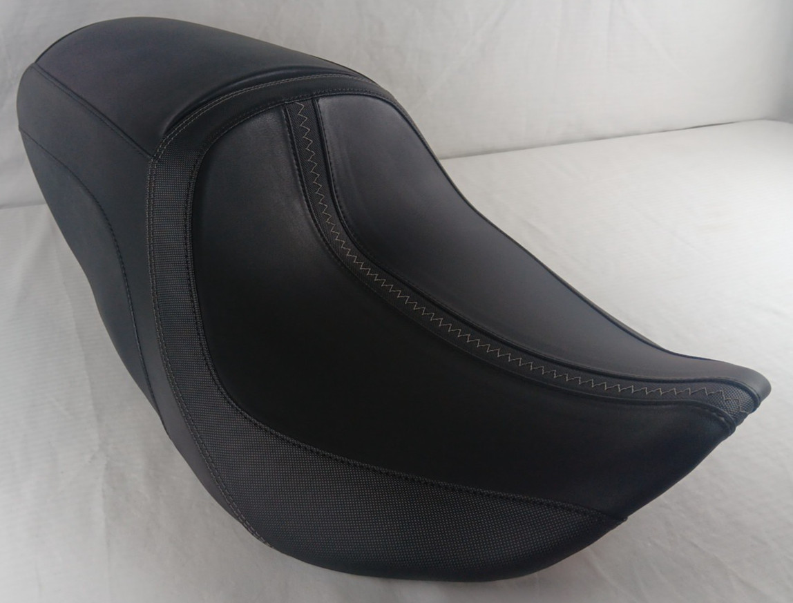 HARLEY-DAVIDSON GENUINE 24-UP TOURING STREET ROAD GLIDE 2-UP SEAT 52000631