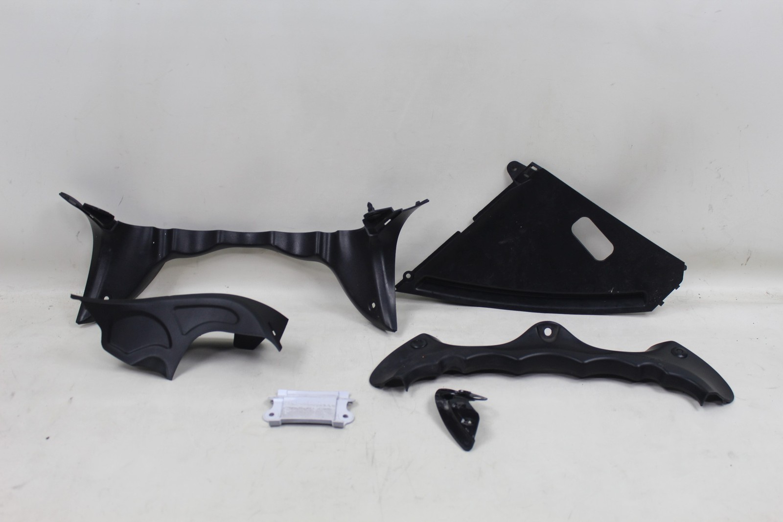 Suzuki Hayabusa GSXR1300 K8 08-20 Inner Infill Fairing Panels Underbody Panel