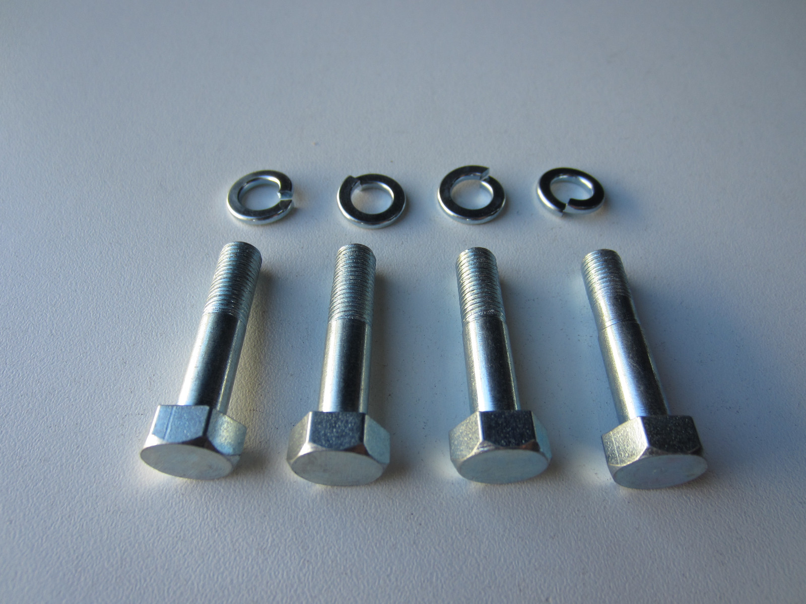 BSA TRIUMPH FRONT FORK BOTTOM AXLE CAP BOLT T100 T120 TR6 A50 A65 A7 A10 97-1070