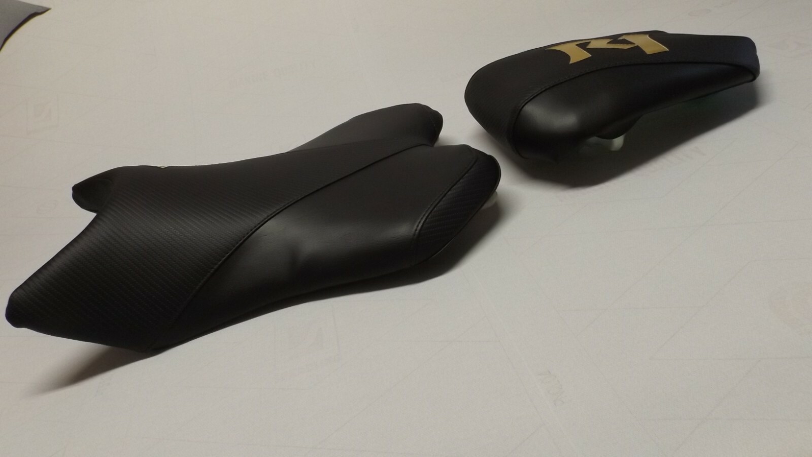 YAMAHA 07/08 BLACK CARBON FIBER TEX./GOLD CUSTOM FRONT & REAR SEAT COVERS YZF R1
