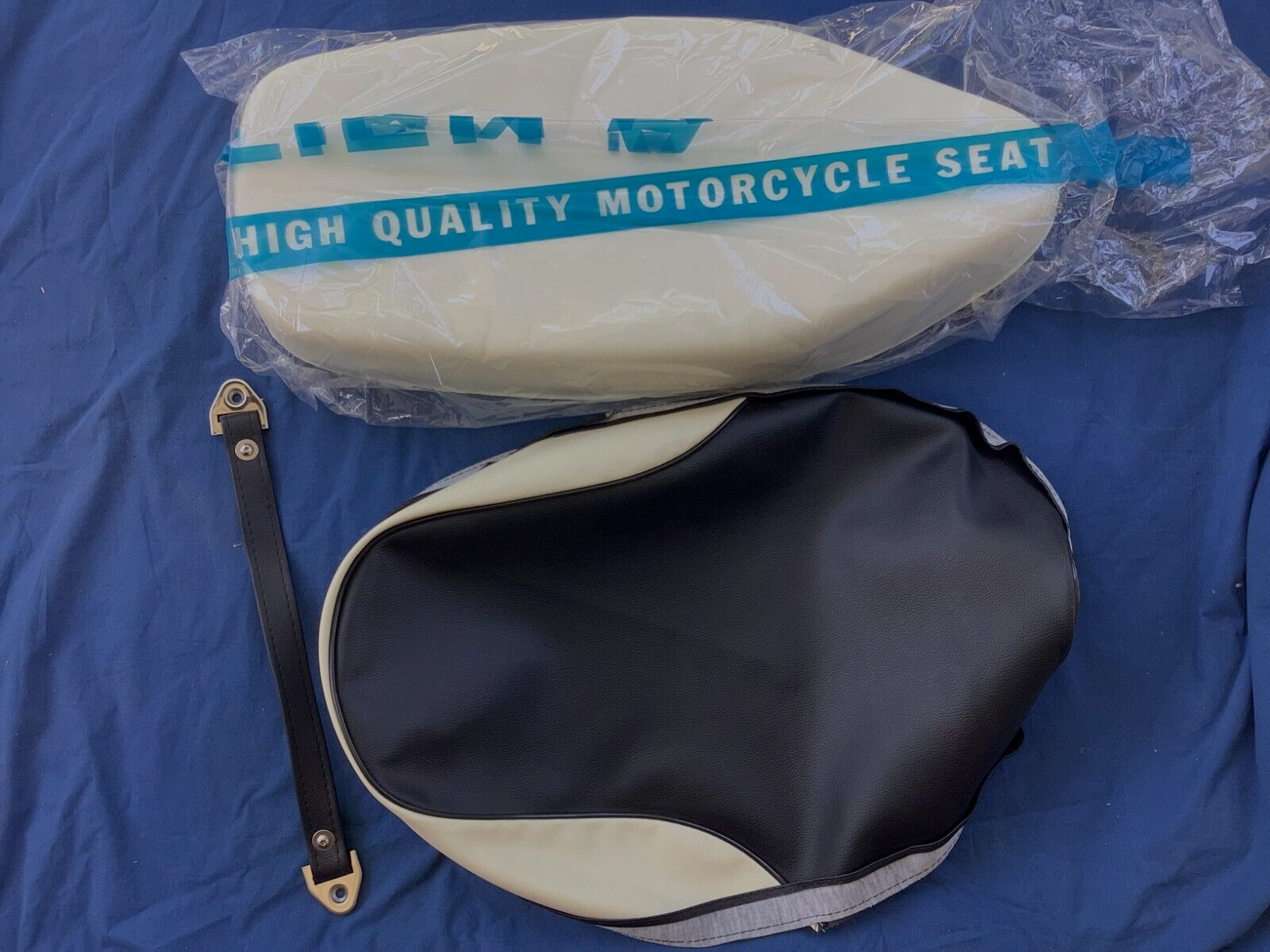 New high quality SEAT COVER+FOAM+STRAP fits 1982-1983 Honda C70 Passport