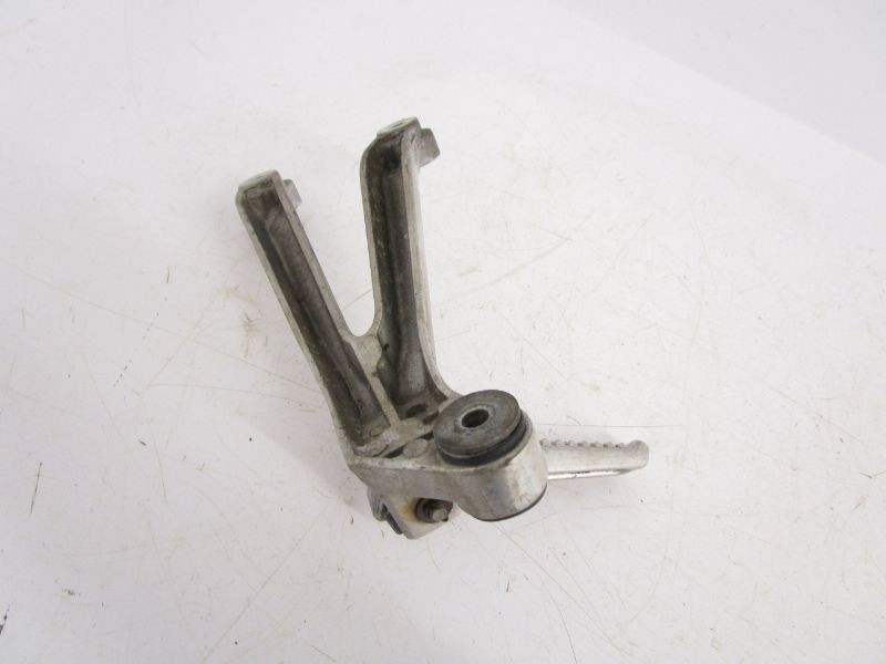 93 99 Honda CBR 900RR Right Rear Foot Peg Mount 50750-MW0-000