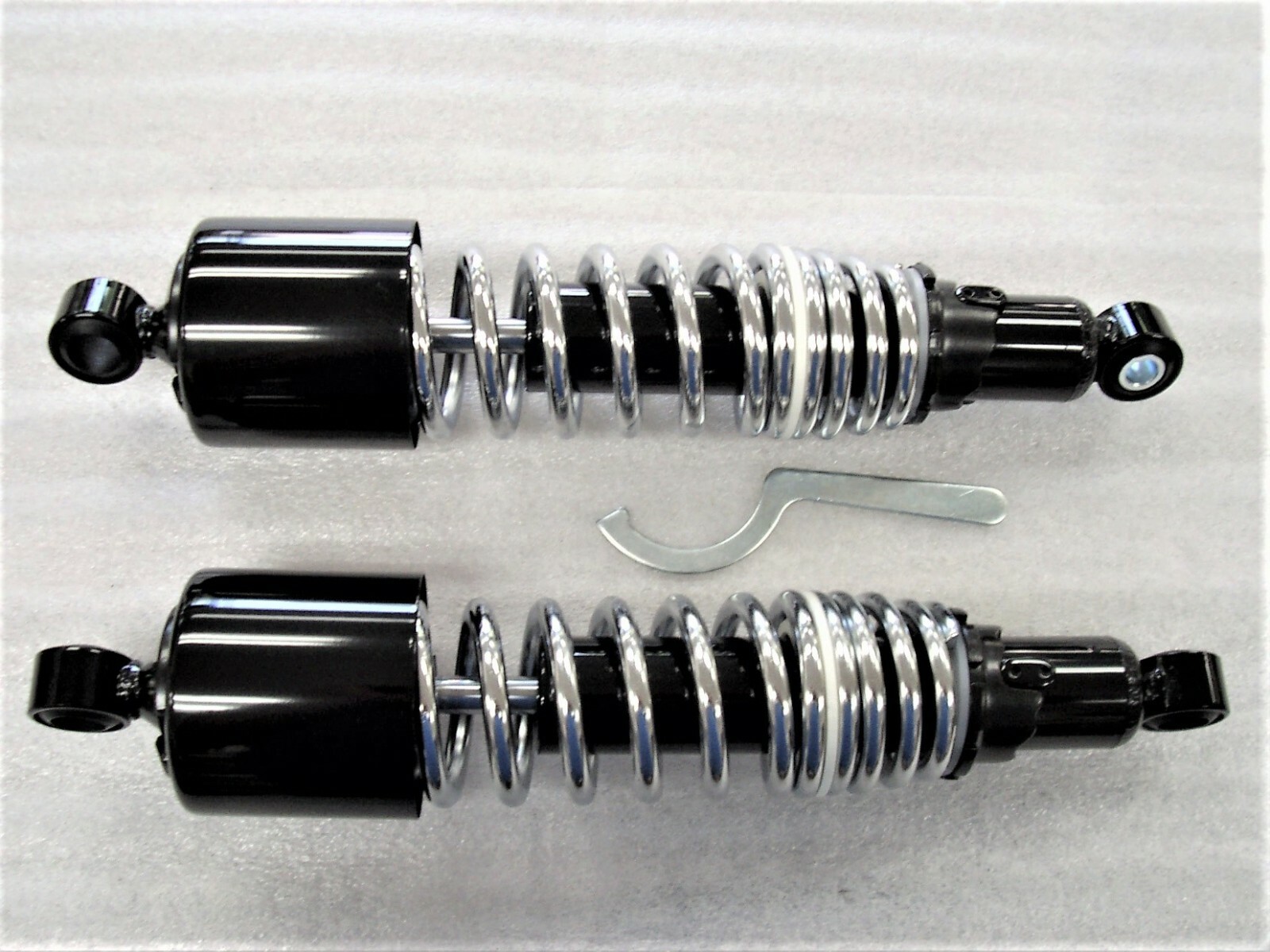 Honda VF1100C V65 Magna 12.75″ short Dual Spring Shocks