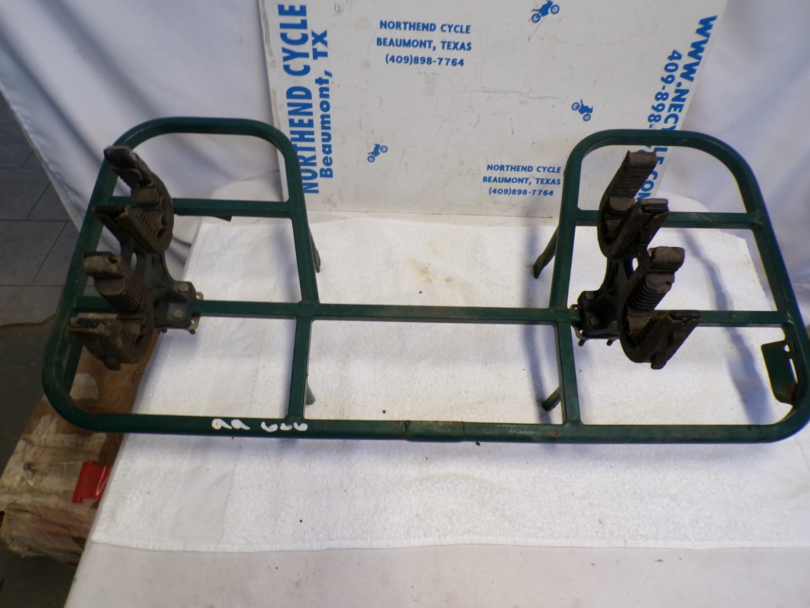 99 Polaris Big Boss 500 6×6 Front Luggage Rifle Rack Storage OEM 2670137