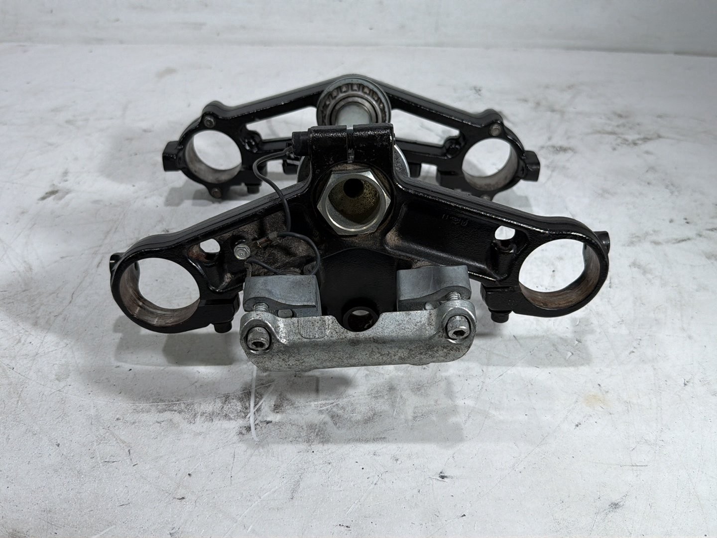 2014 Harley Electra Glide Touring Ultra OEM Front Fork Upper Lower Triple Tree