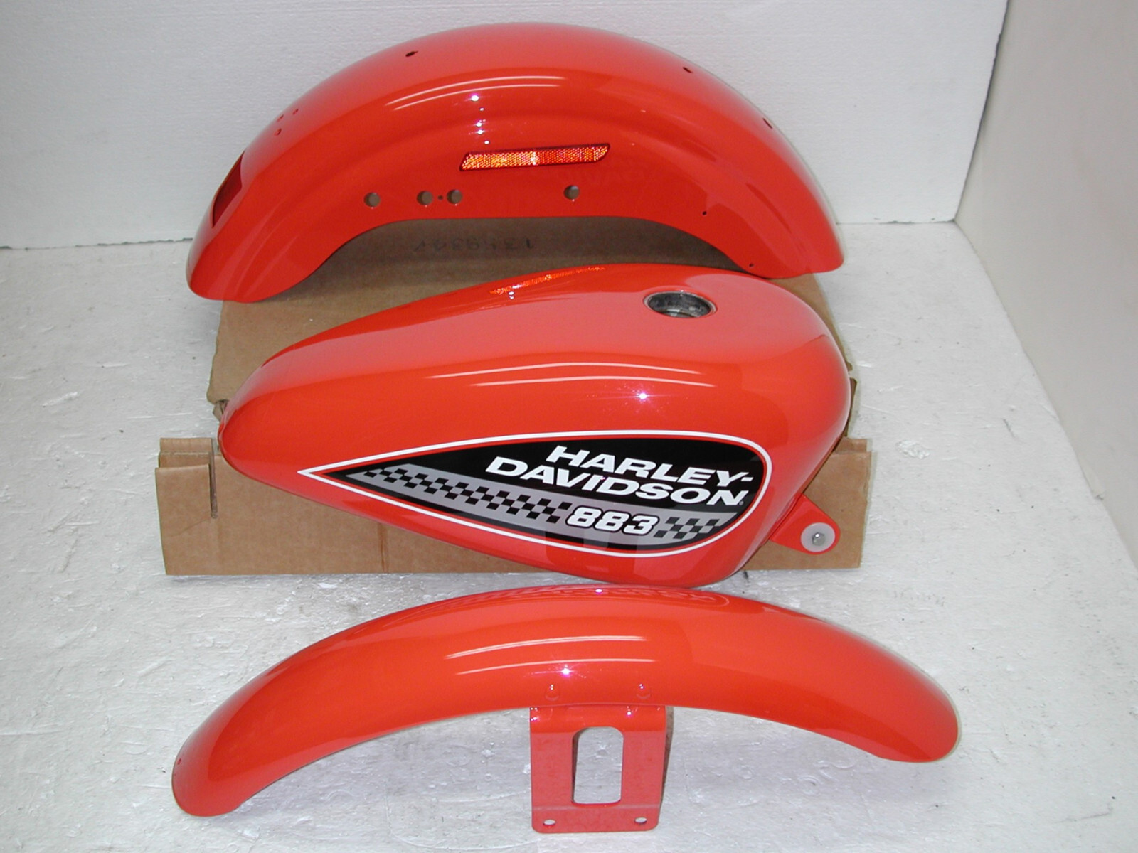HARLEY DAVIDSON Sportster 2006 XL883R OEM Carburetor Fuel Gas Tank & Fender Set