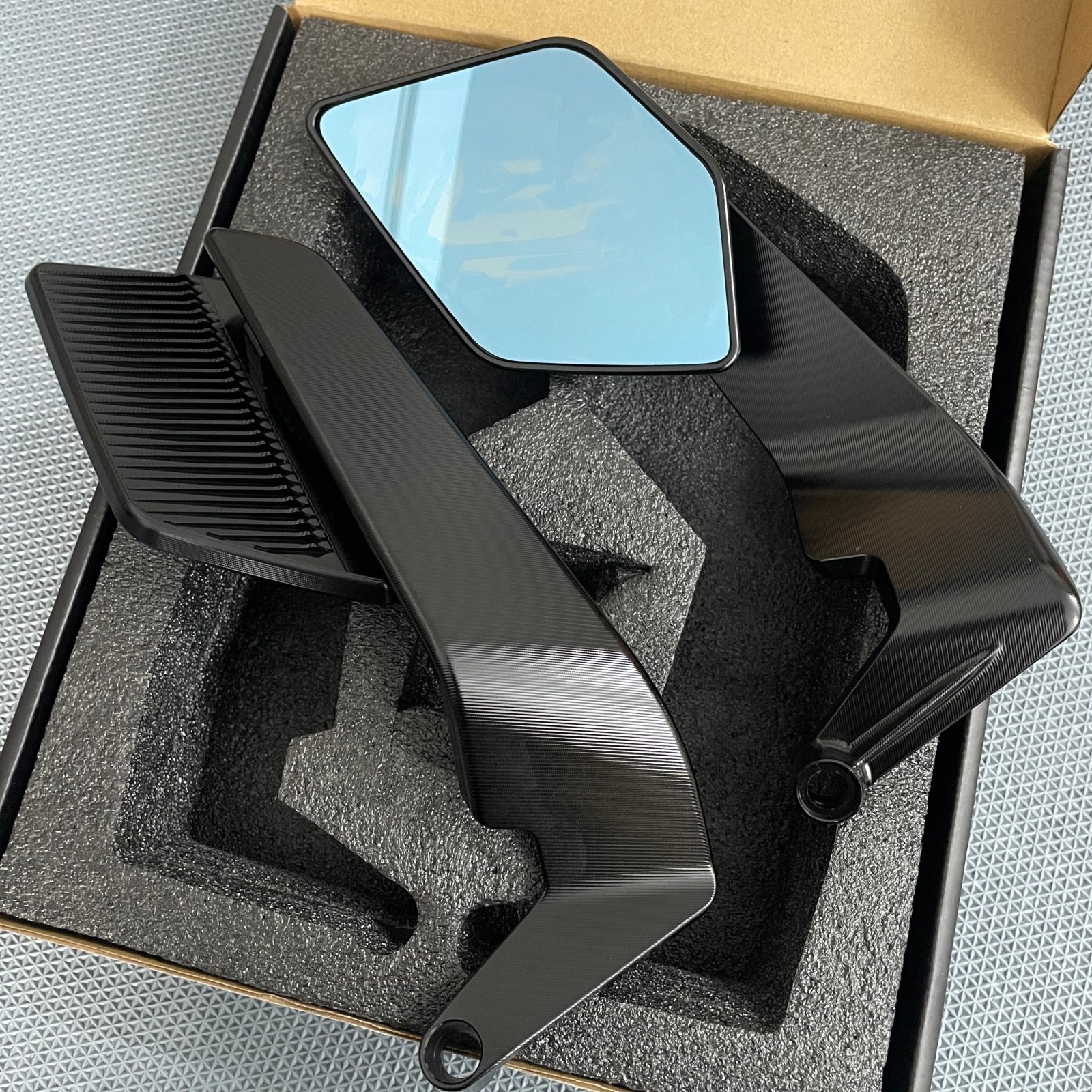 CNC Aluminum RearView Mirrors For Kawasaki Z900 2017-2025 Z500 2003-2025