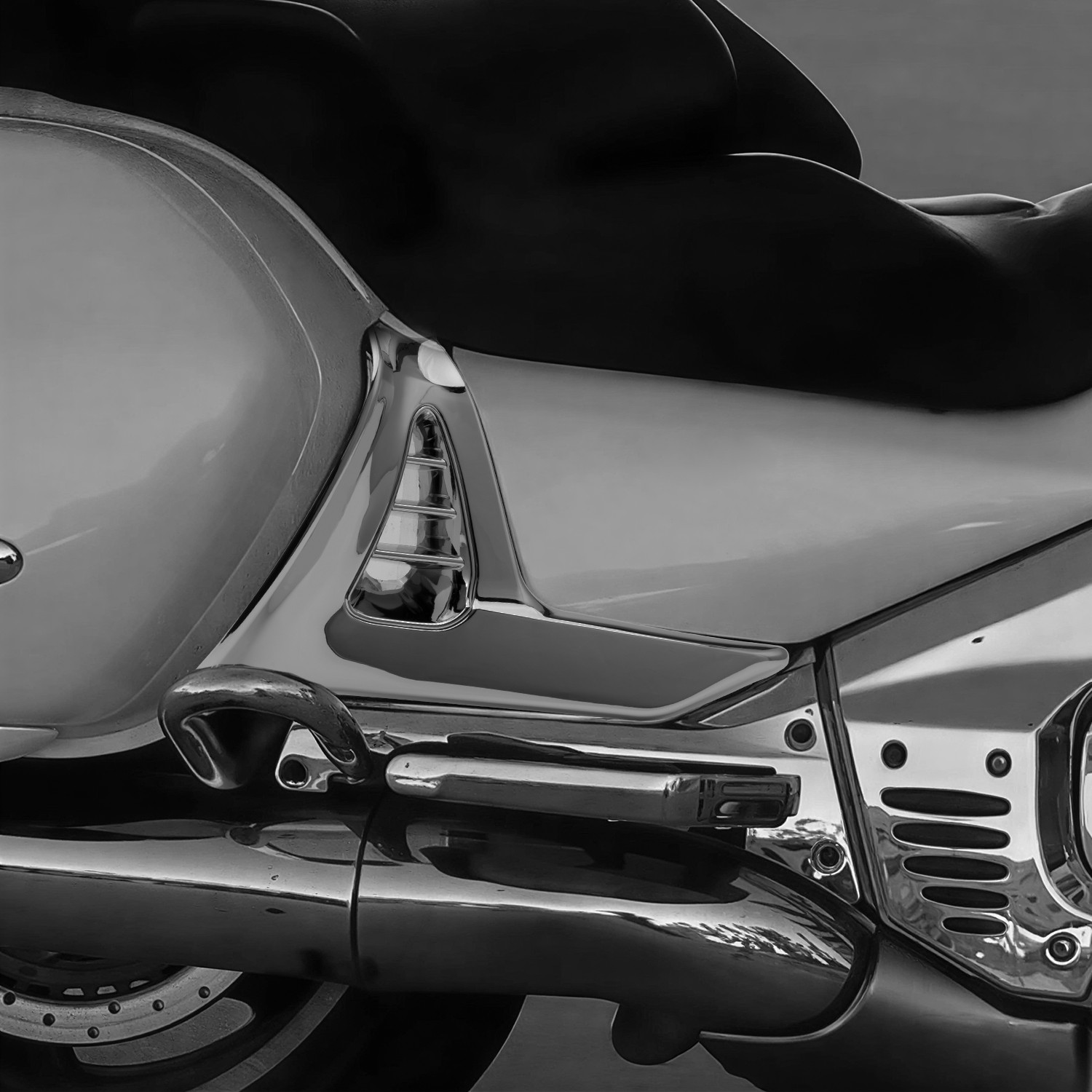 Chrome Side Fairing Trim Cover Fit For Honda Goldwing 1800 GL1800 2001-2011 2010