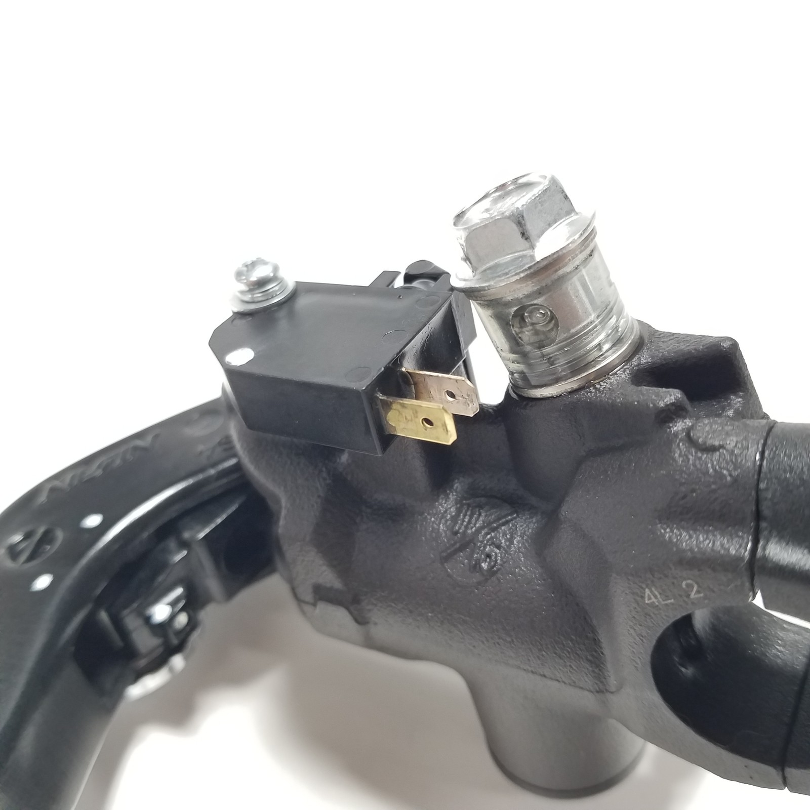 2025 11-25 SUZUKI GSXR600 GSXR750 OEM FRONT BRAKE MASTER CYLINDER W/ LEVER *NICE