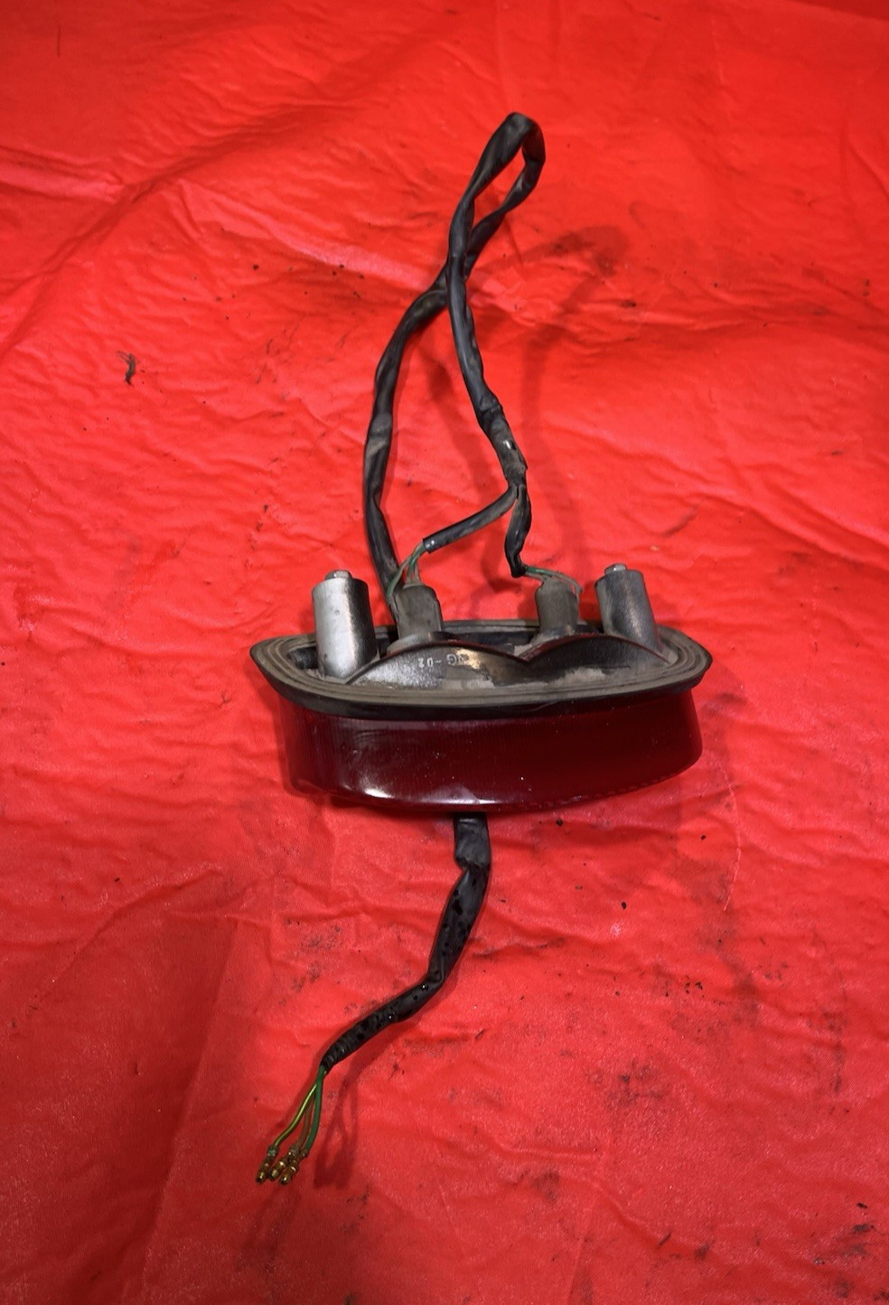 2002 HONDA SHADOW DELUXE VT600CD REAR TAIL BRAKE LIGHT TAILLIGHT 33704-MZ8-L51
