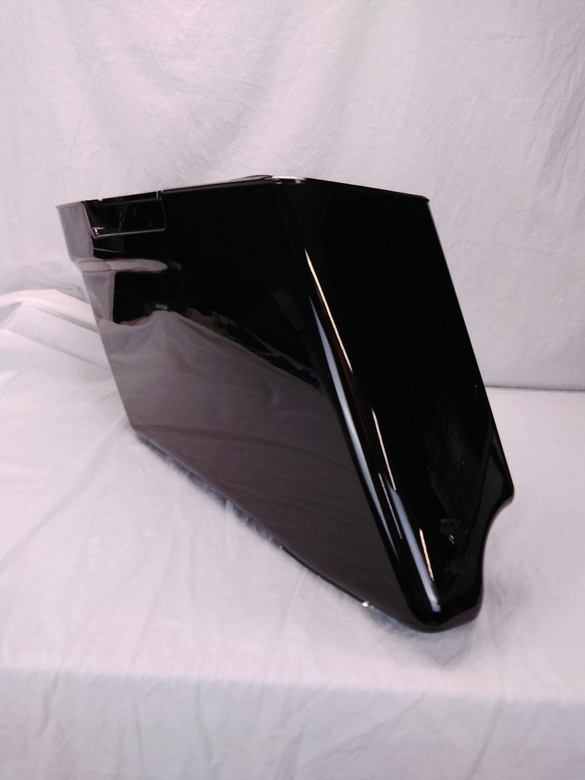 HARLEY DAVIDSON 14 – 22 TOURING EXTENDED TWISTED CHERRY LH SADDLEBAG 90200730