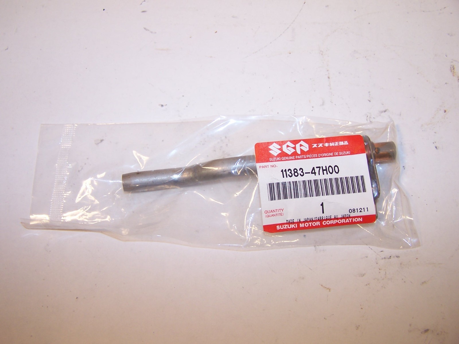 SUZUKI GSXR1000 CRANKCASE BREATHER OIL RETURN PIPE 11383-47H00 GSXR 1000 lm