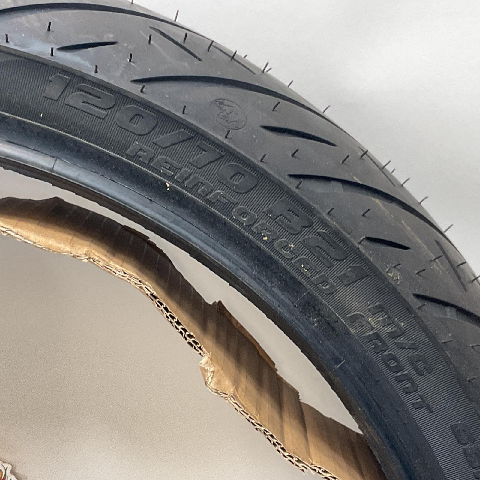 METZELER 21″ Front Blackwall Motorcycle Tire Cruisetec 120/70B21 68H 4194900
