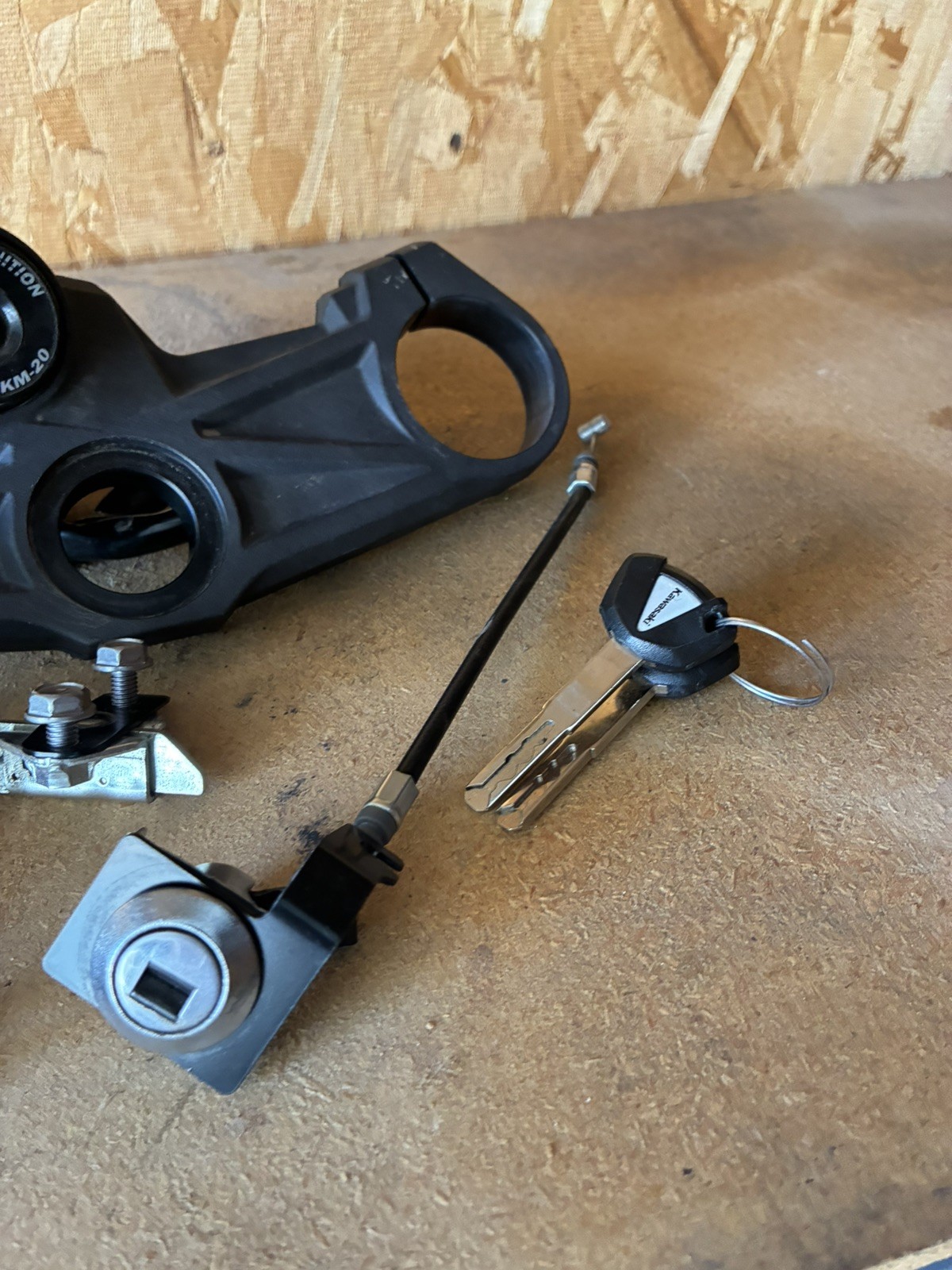 2024 24-25 Kawasaki ZX636 ZX6R Ninja 636 Lock Set Ignition Switch Fuel Cap Key