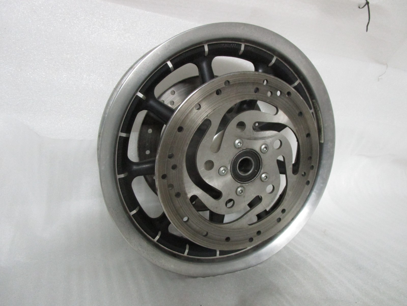 2008 Harley Davidson Touring 9-Spoke Front Wheel 16×3