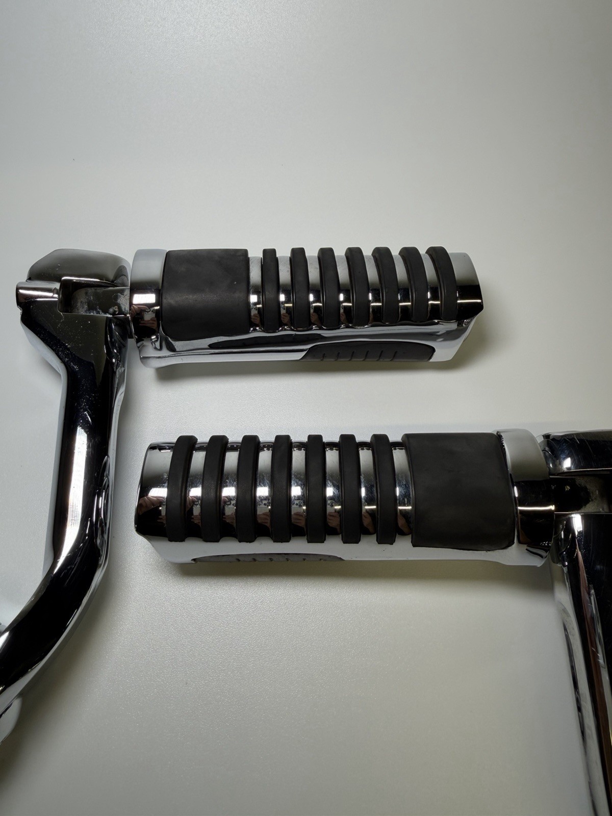 Harley 360 Degree Chrome Highway Peg Mounts W/ Harley X2 Footpegs