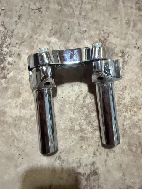 Genuine Harley-Davidson OEM 3″ Handlebar Risers – Chrome – Factory OEM
