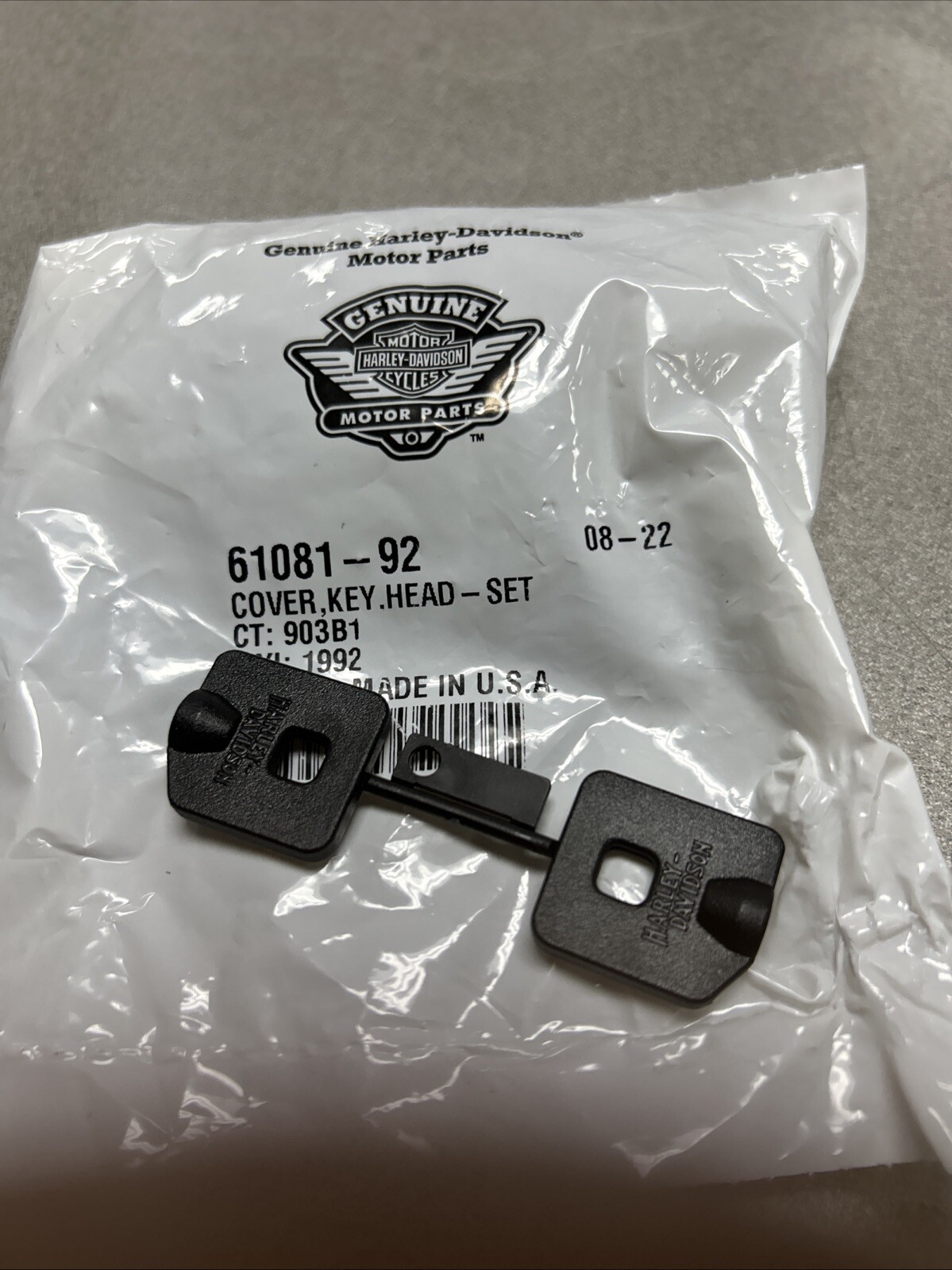 HARLEY -DAVIDSON NEW OEM KEY COVER SET OF 2 61081-92