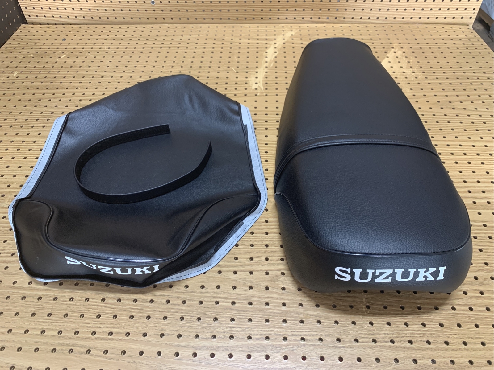SUZUKI ts125 ts185 tc125 TS185 seat cover with strap 1974 to 1976 (S*-29)