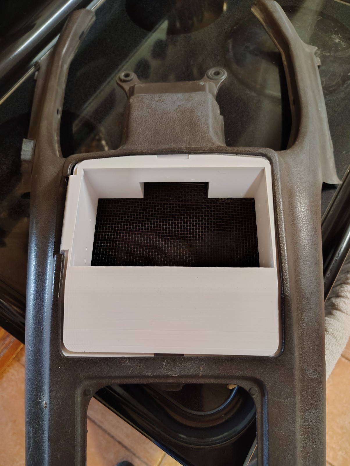 Honda Goldwing GL1500 Radio Bezel-Plain W/Legs Colored Black, red. or white’