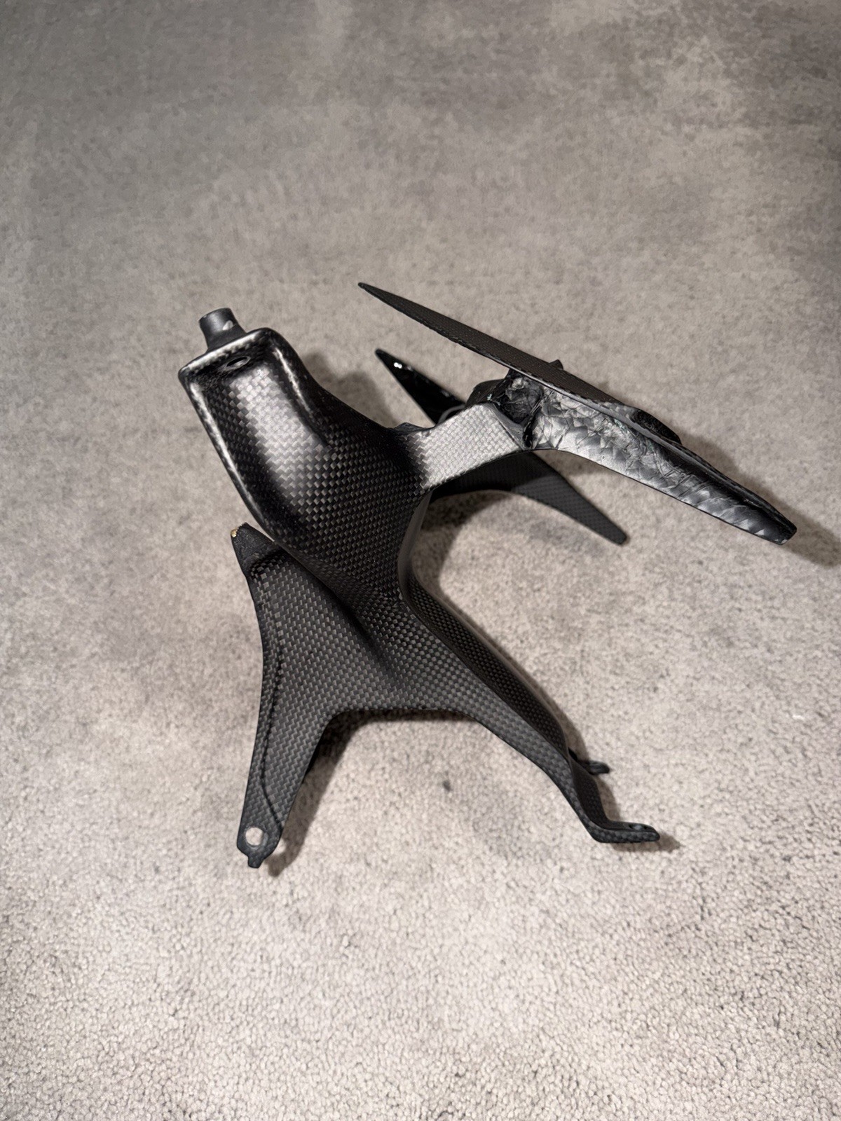 18-24 Ducati Panigale V4 ALL MODELS Carbon Fiber Front Fairing Stay Bracket