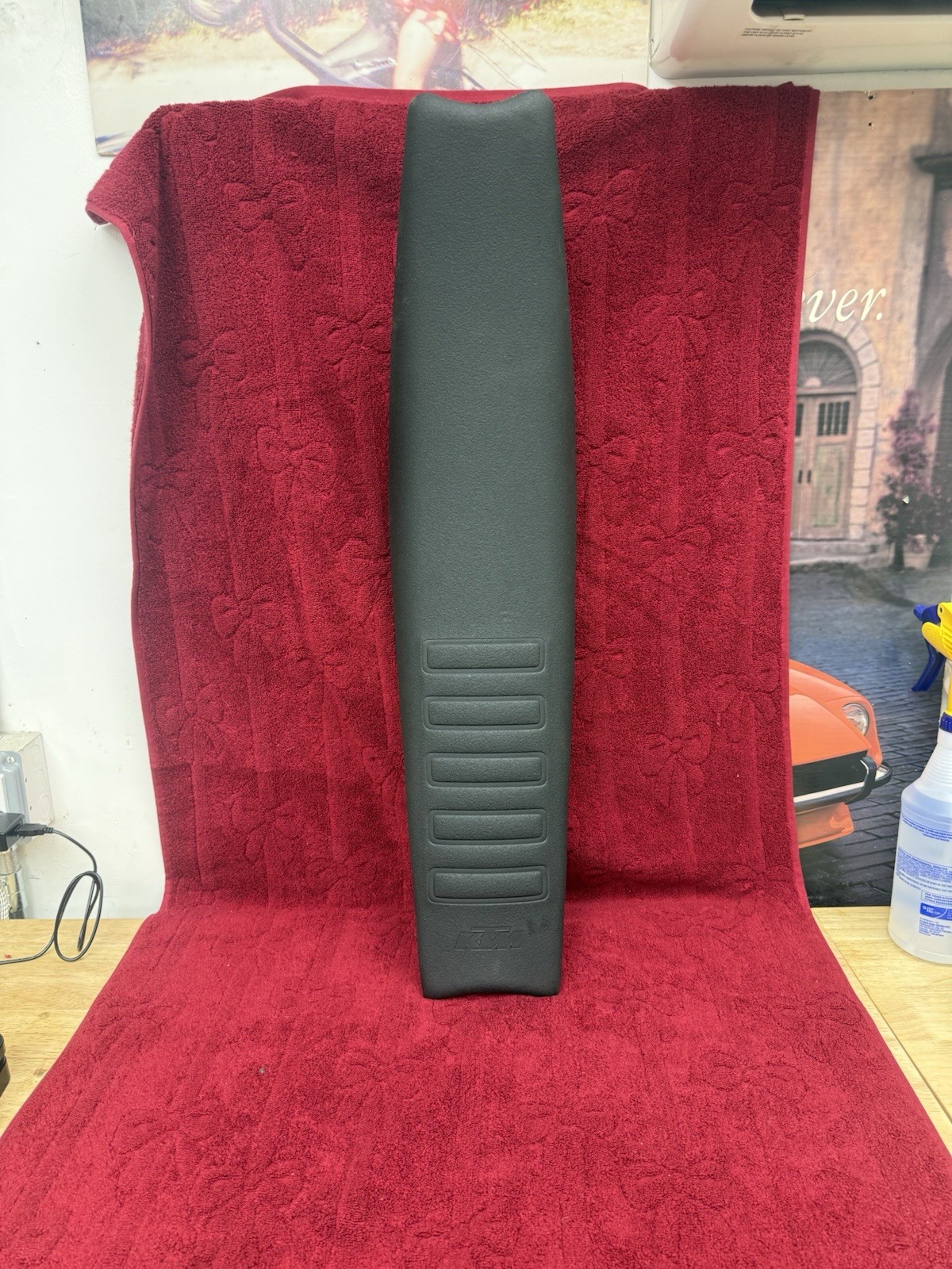 OEM KTM Complete Seat Black Pre-owned