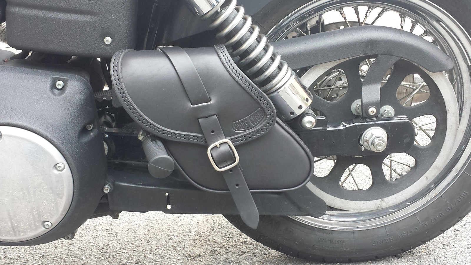 SADDLE BAG SWING ARM BAG FOR DYNA STREET BOB, WIDE GLIDE BEST ITALIAN LEATHER