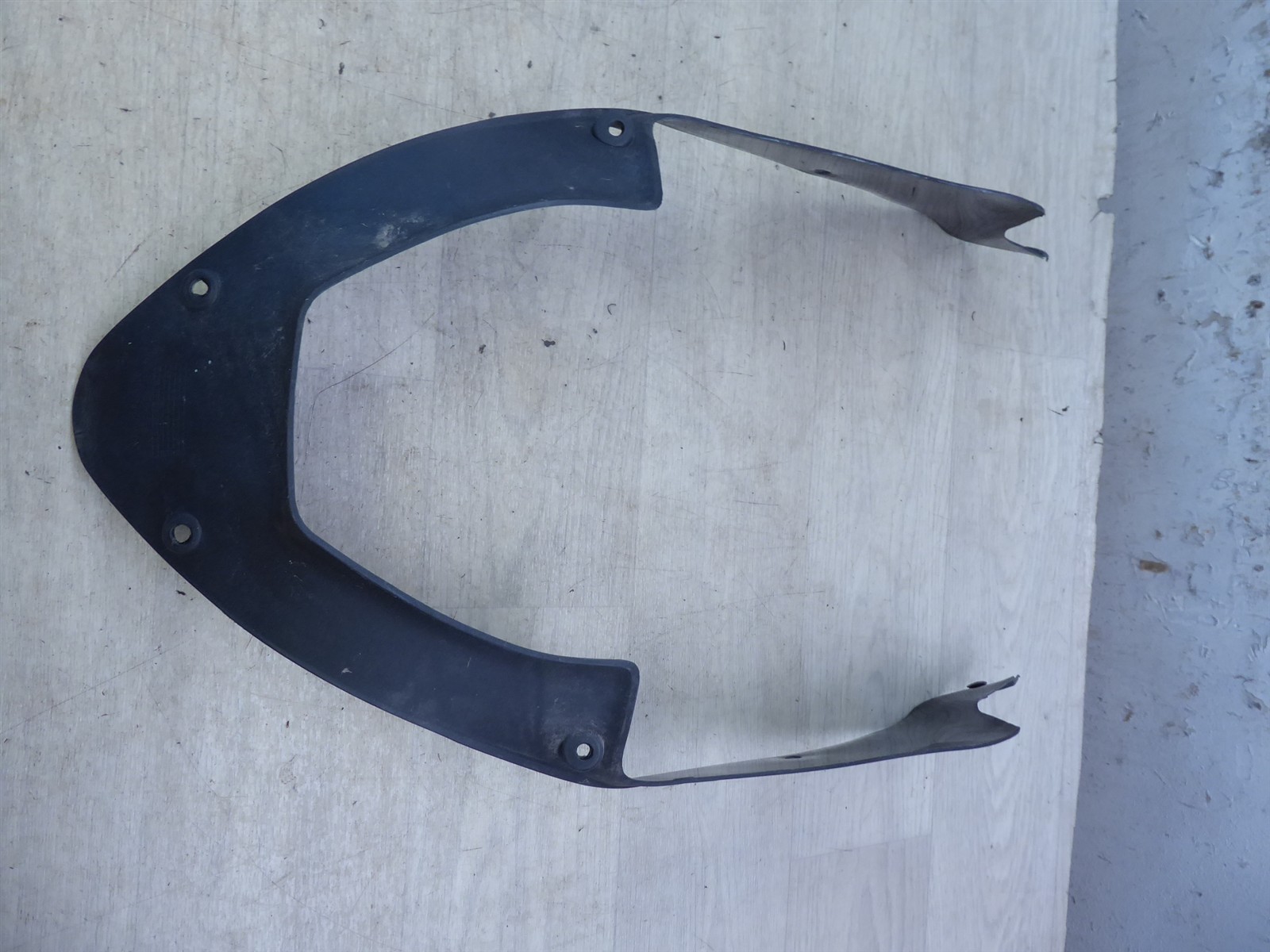 2000 Honda CBR600 F4 H20869) black lower front inner fairing cowl cover