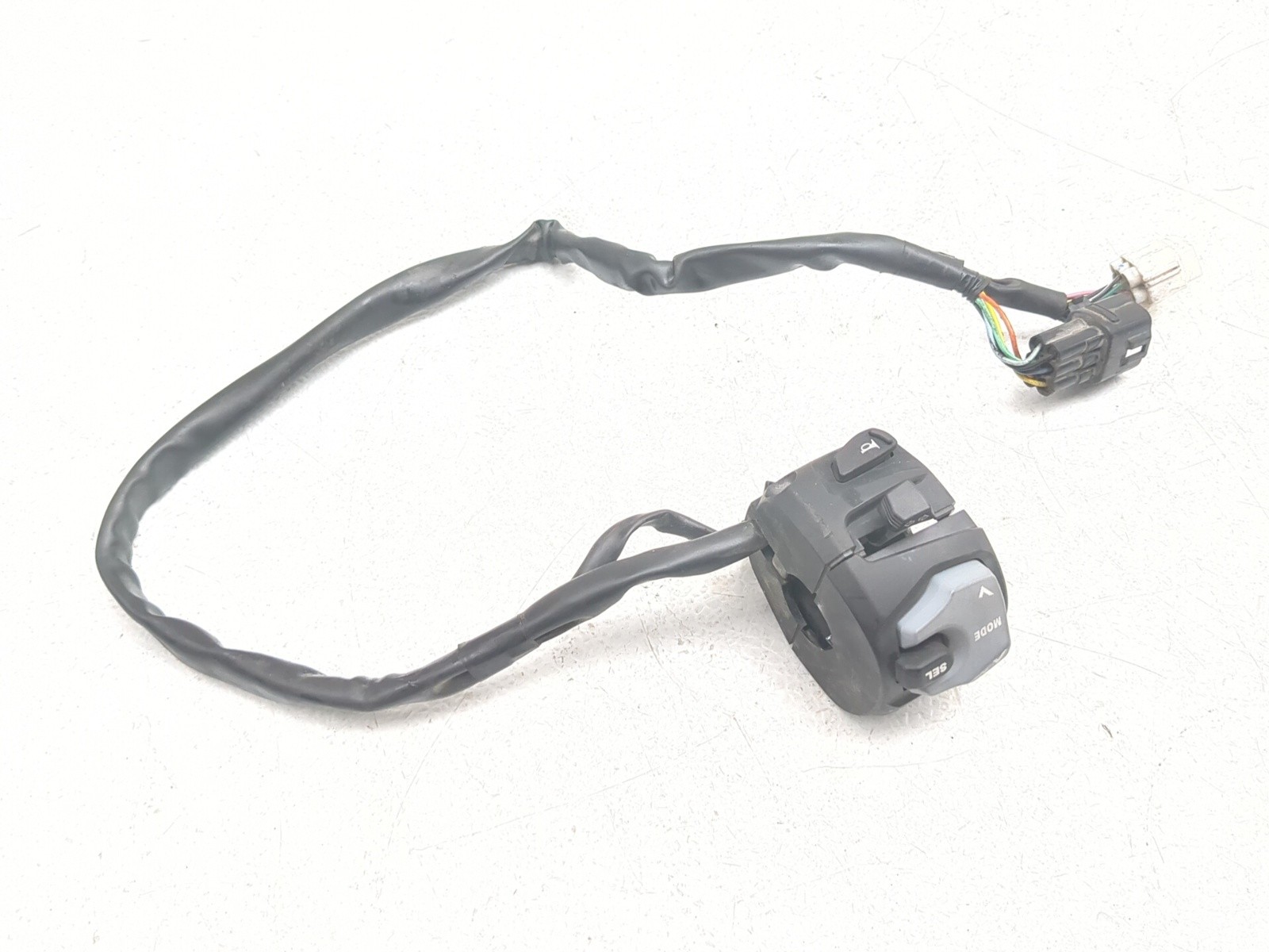 17-25 Suzuki DL650 Front Left Handlebar Switch Controller 37400-28K01