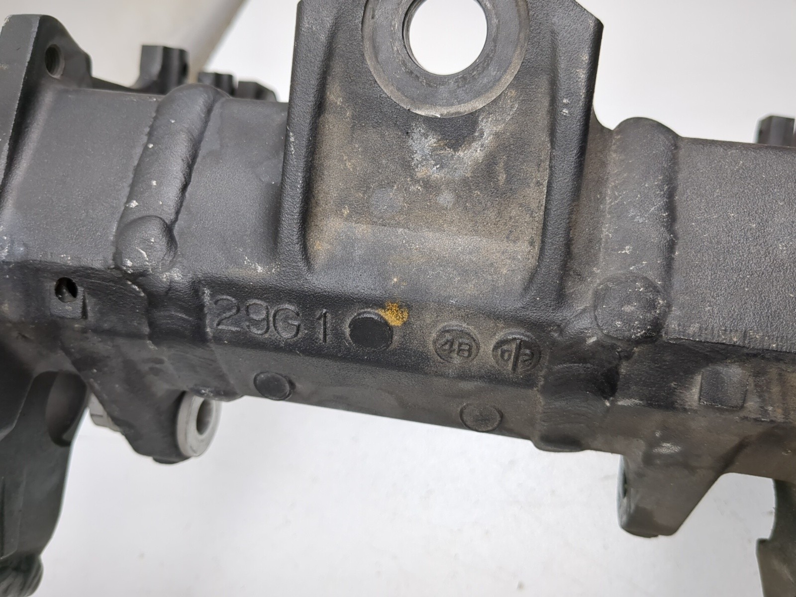 04 05 Suzuki GSXR 600 Main Frame Chassis STRAIGHT SLVG JS1GN7CAX52100187