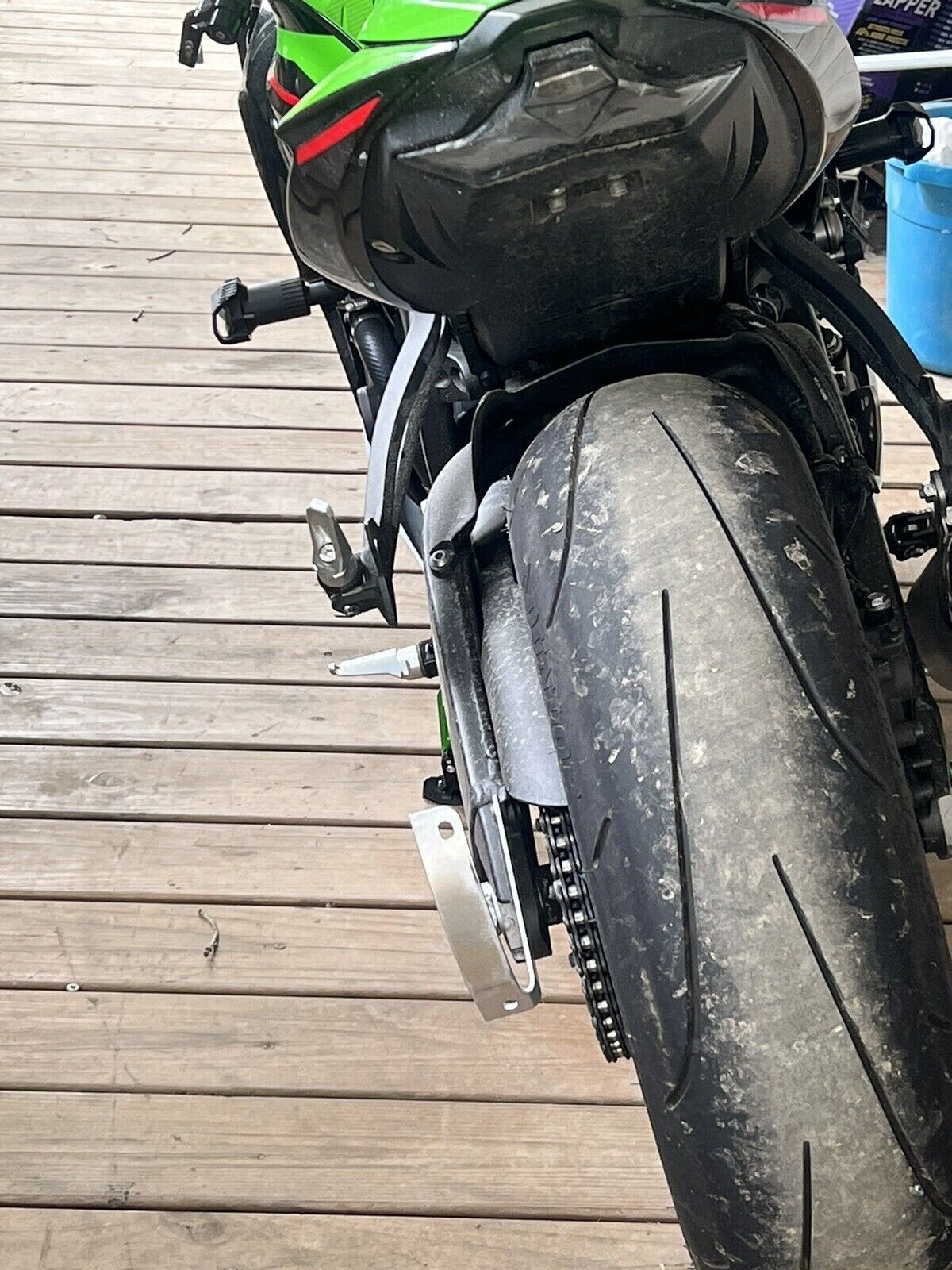 Curved License Plate Relocation Bracket for KAWASAKI NINJA ZX6 ZX6R ZX6RR New