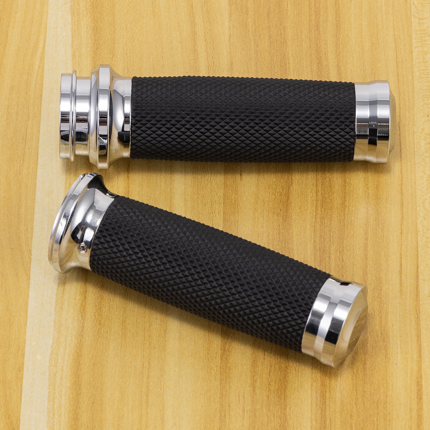 1″ Inch Motorcycle Handle Bar Hand Grips For Harley Honda Yamaha Kawasaki Jkzoab