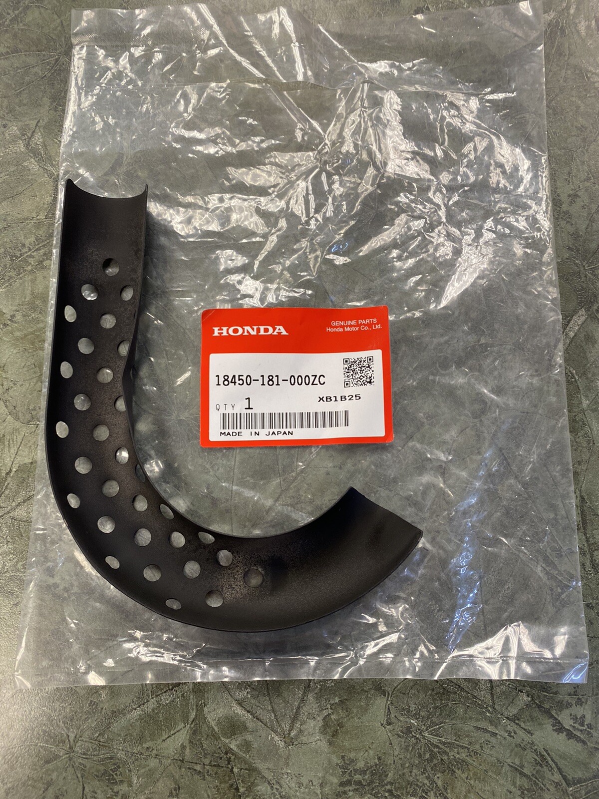 Honda Rear Exhaust Shield Cover B Z50R XR50R XR70R CRF50F CRF70F 18450-181-000ZC