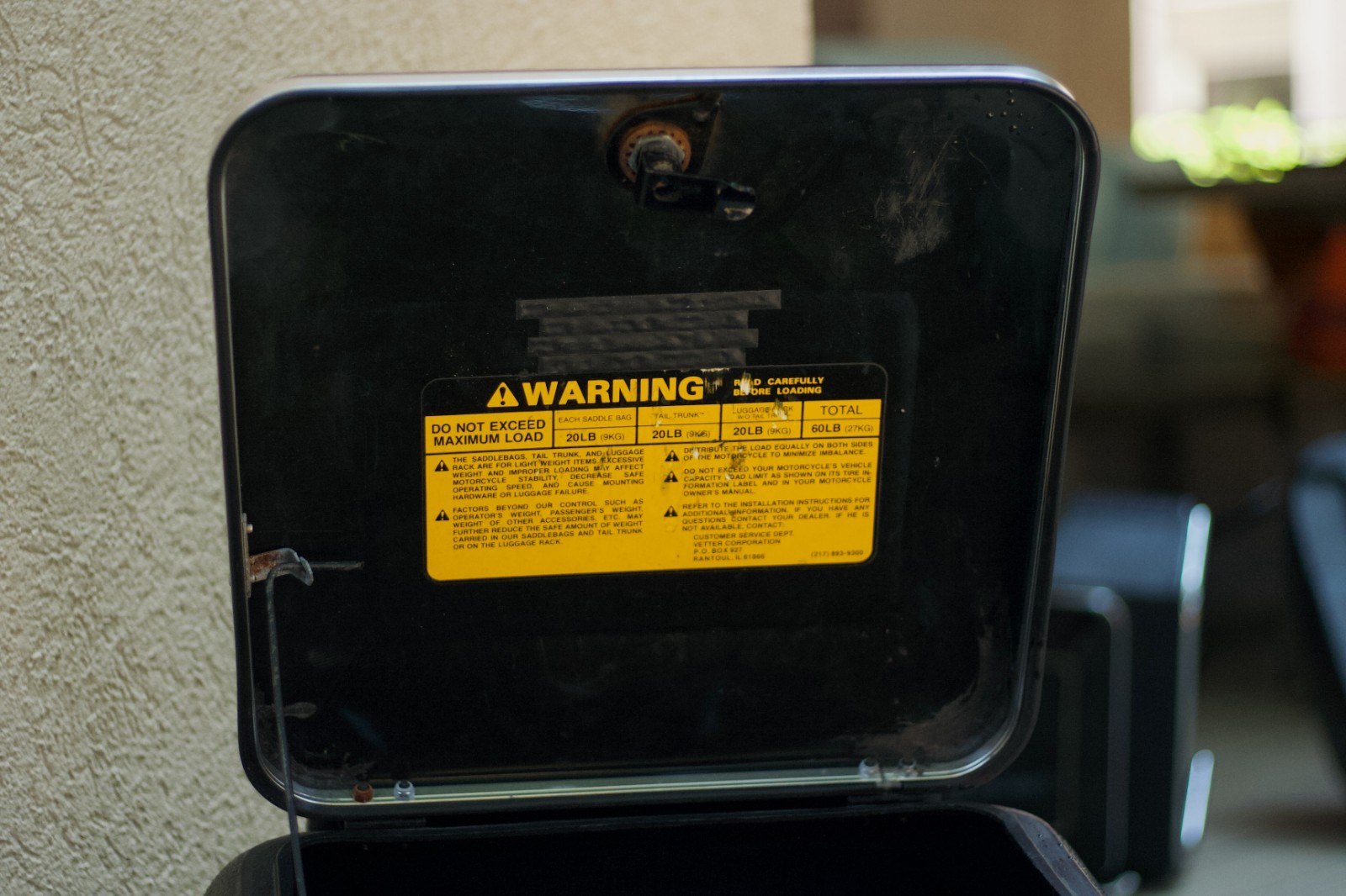 Vetter Trunk with Keys and Bracket