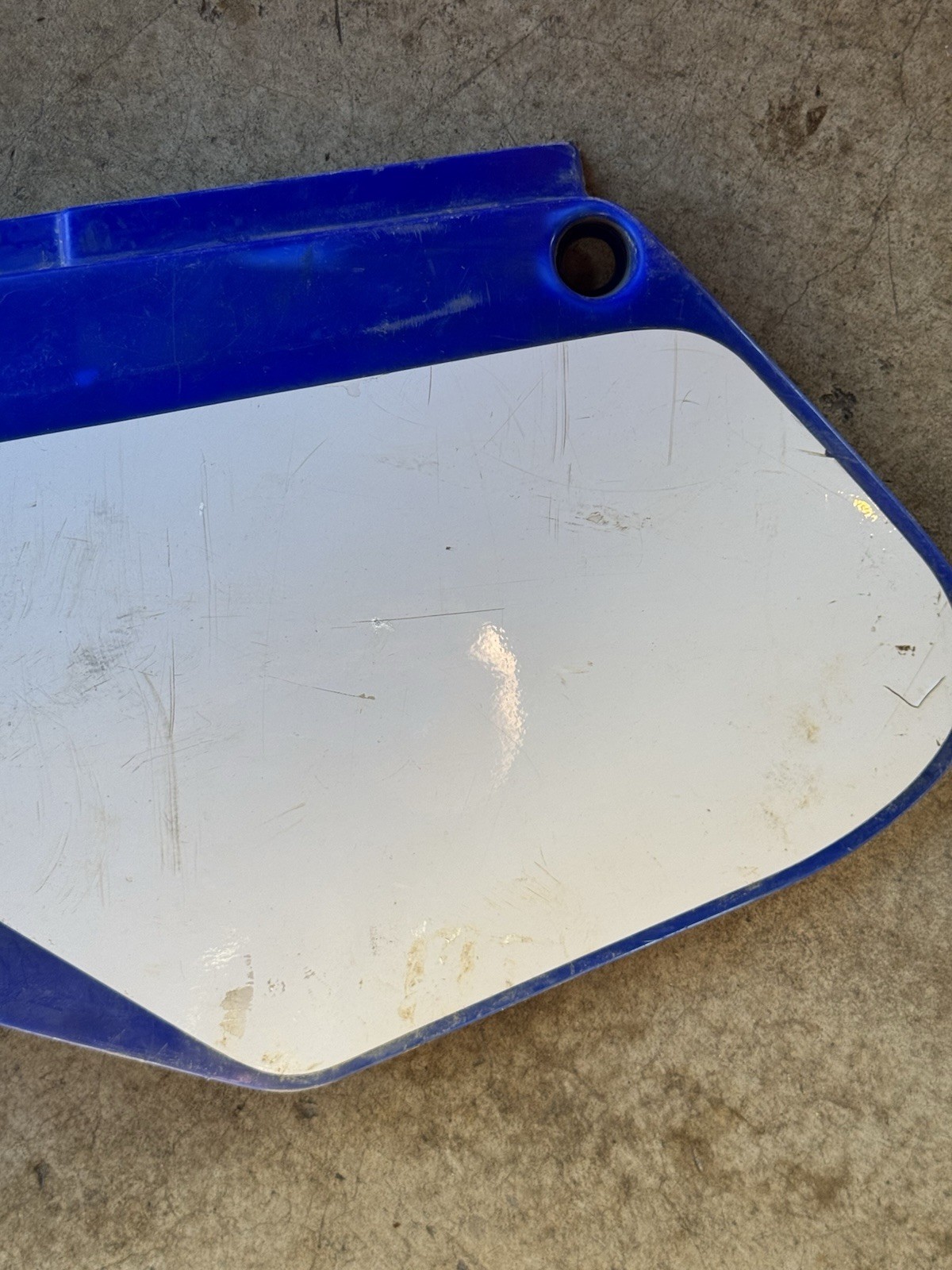 99-06 1999 TTR250 TTR 250 OEM Left Rear Side Cover Plastic Body Panel Plastics
