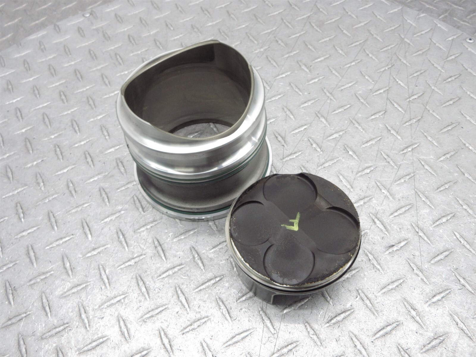 2017 16-19 Ducati Panigale 959 Front Horizontal Cylinder Barrel Jug Piston